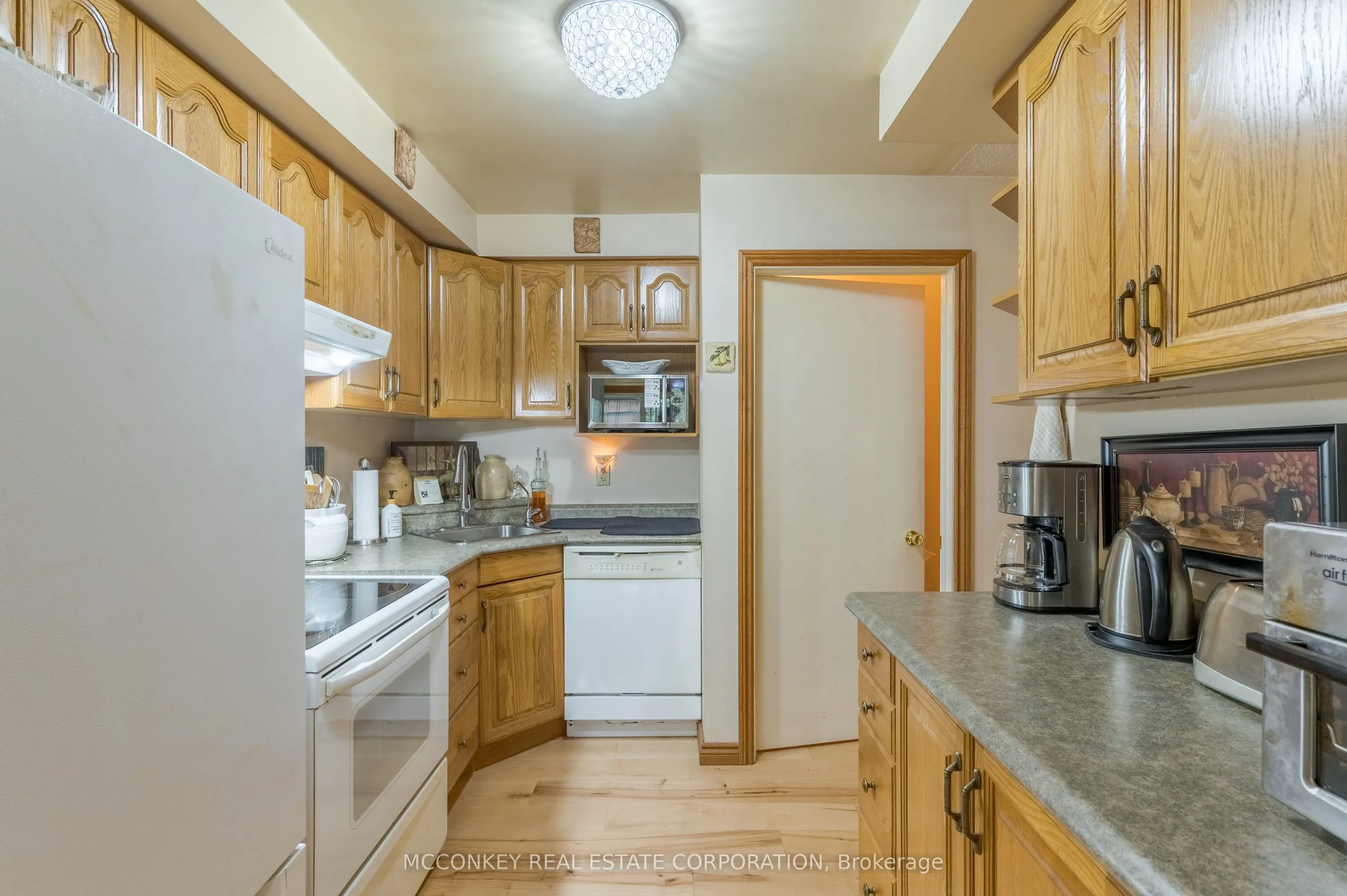 740 Chamberlain Street W, #11