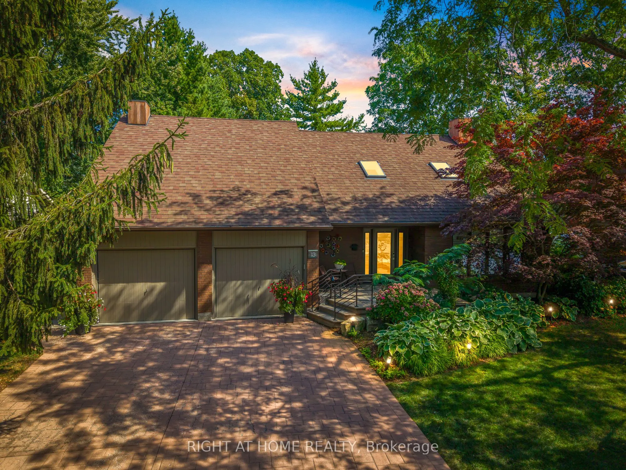 13 Oak Drive