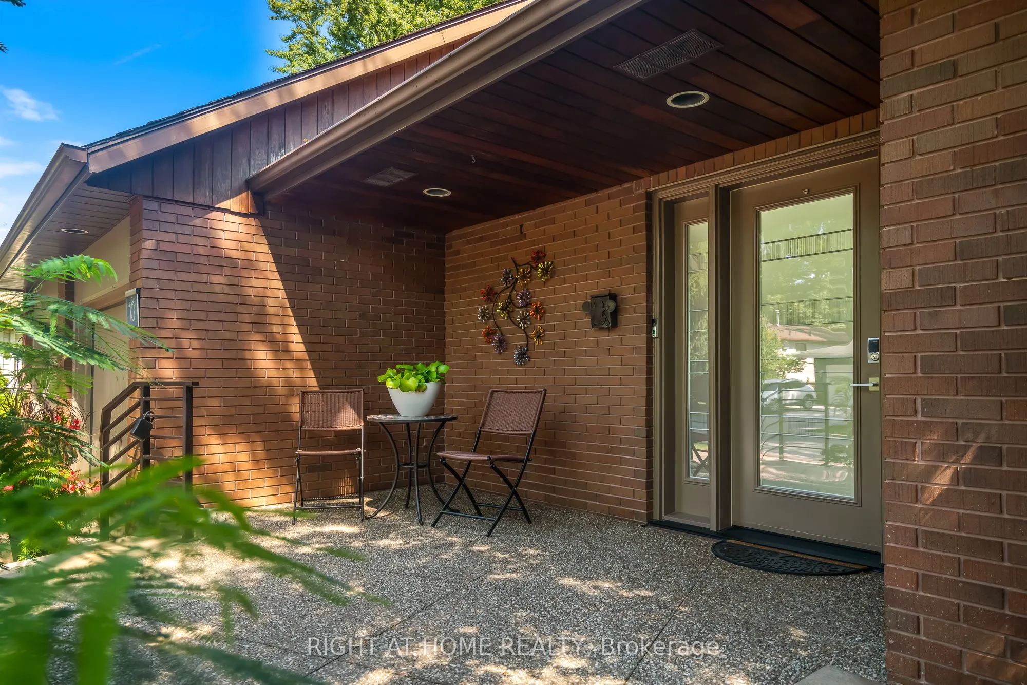 13 Oak Drive