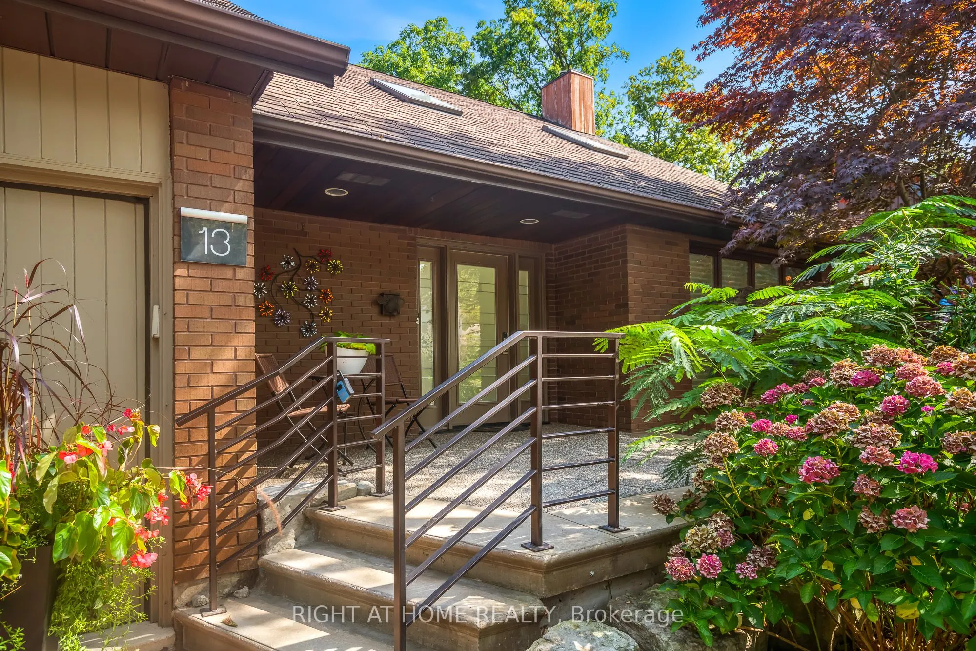 13 Oak Drive