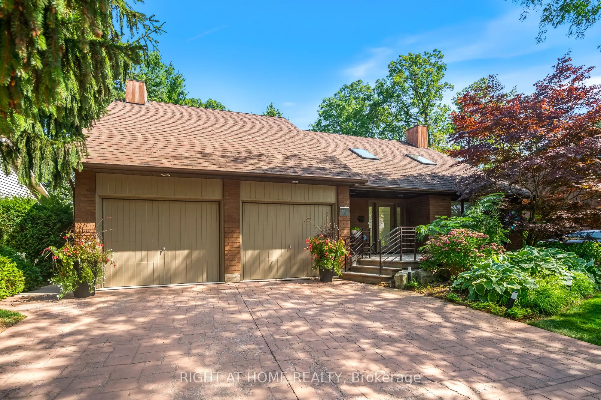 13 Oak Drive