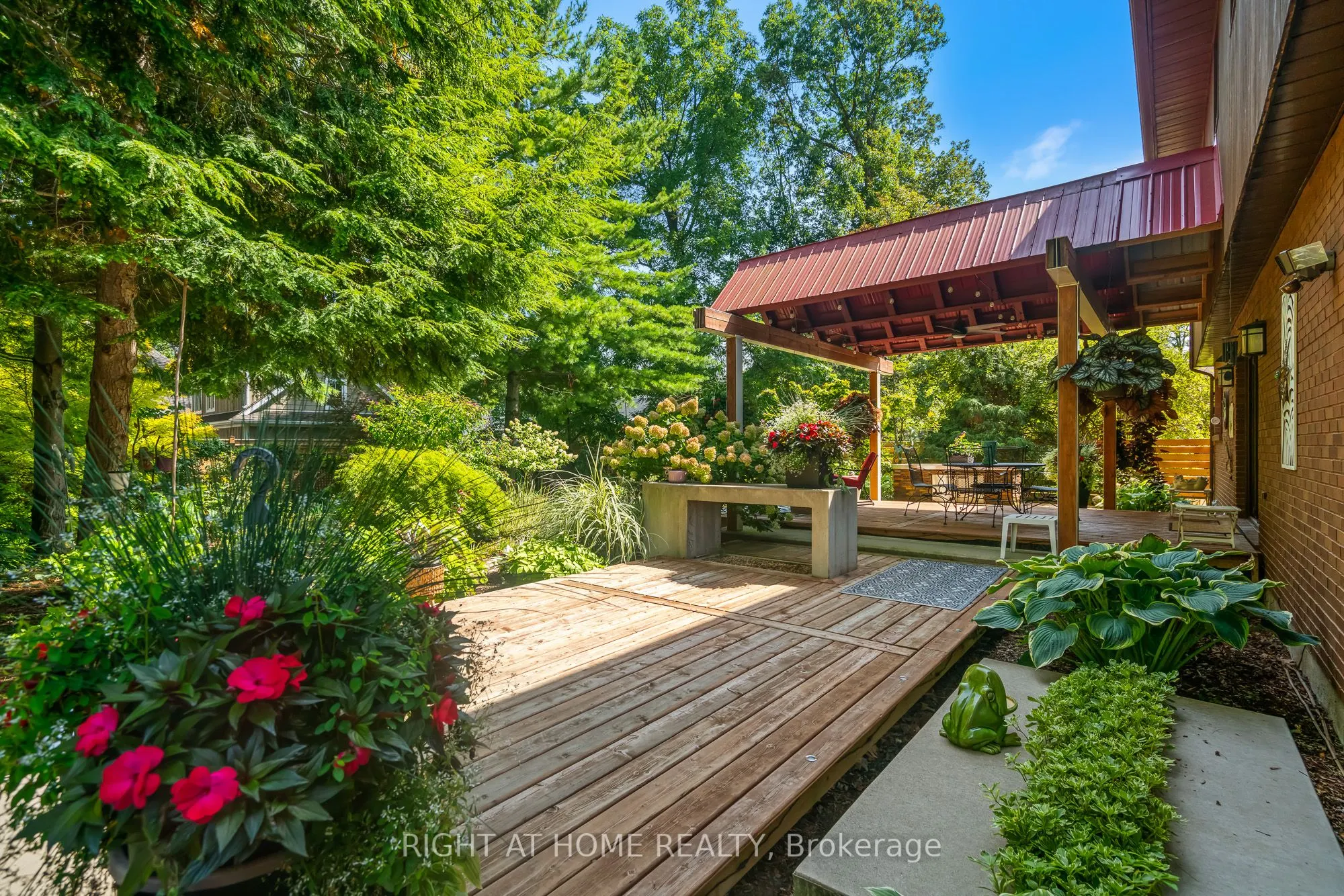 13 Oak Drive