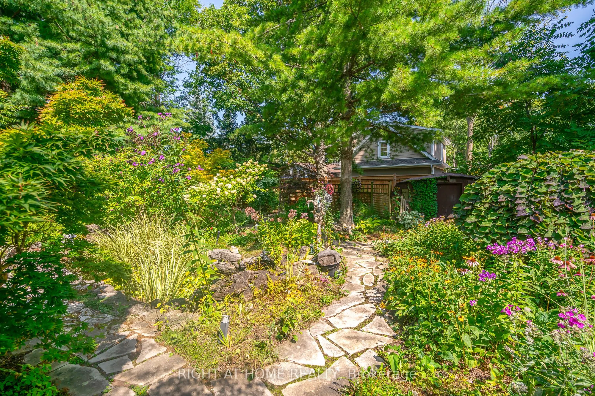 13 Oak Drive