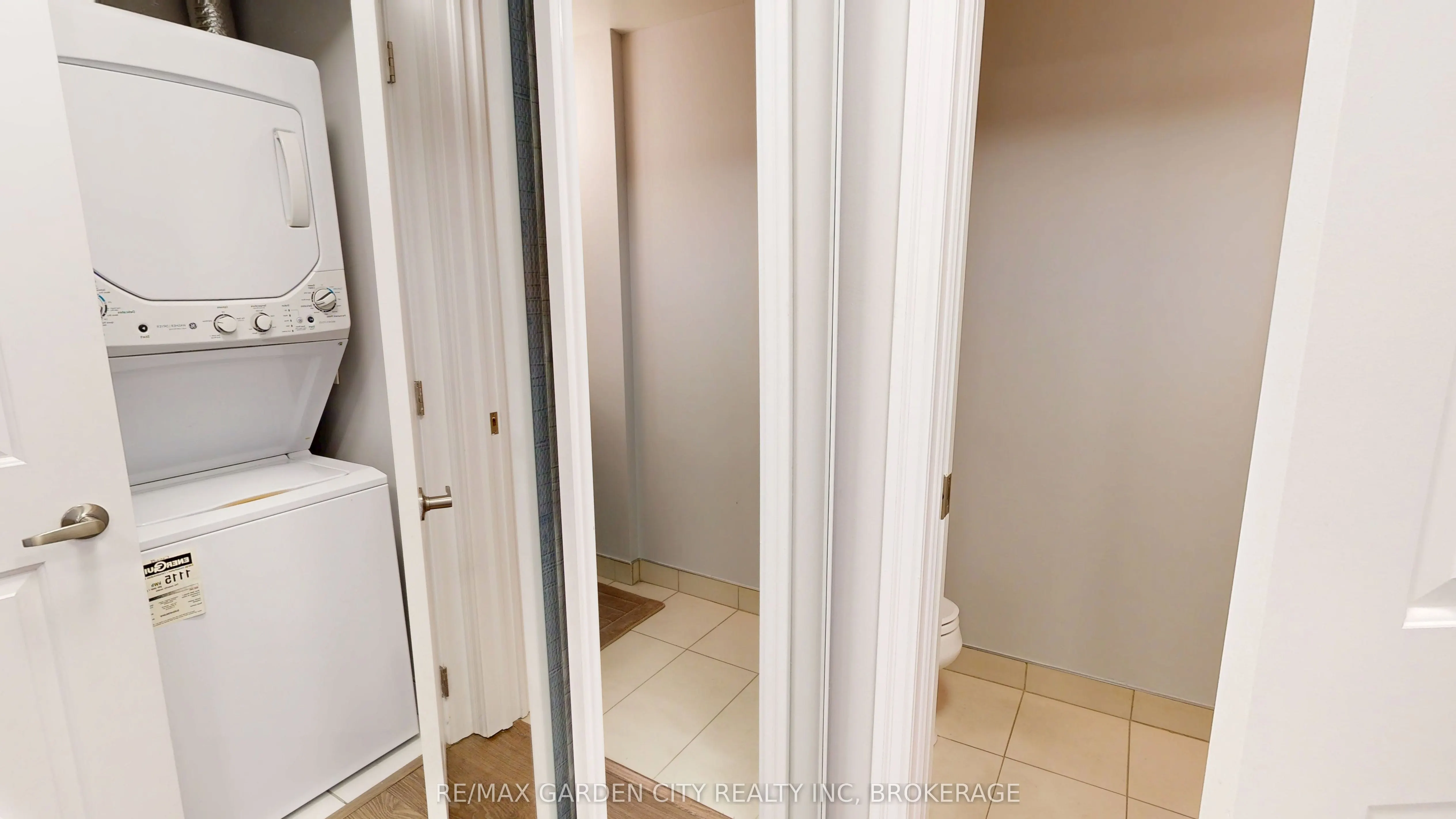 560 North Service Road, #304