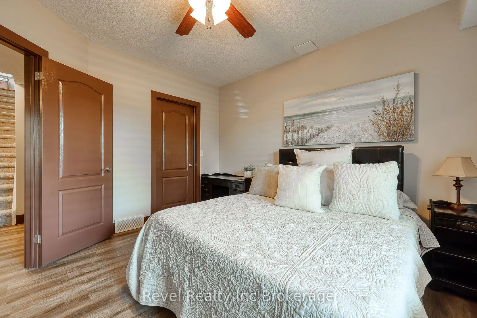 764 Garden Court Crescent