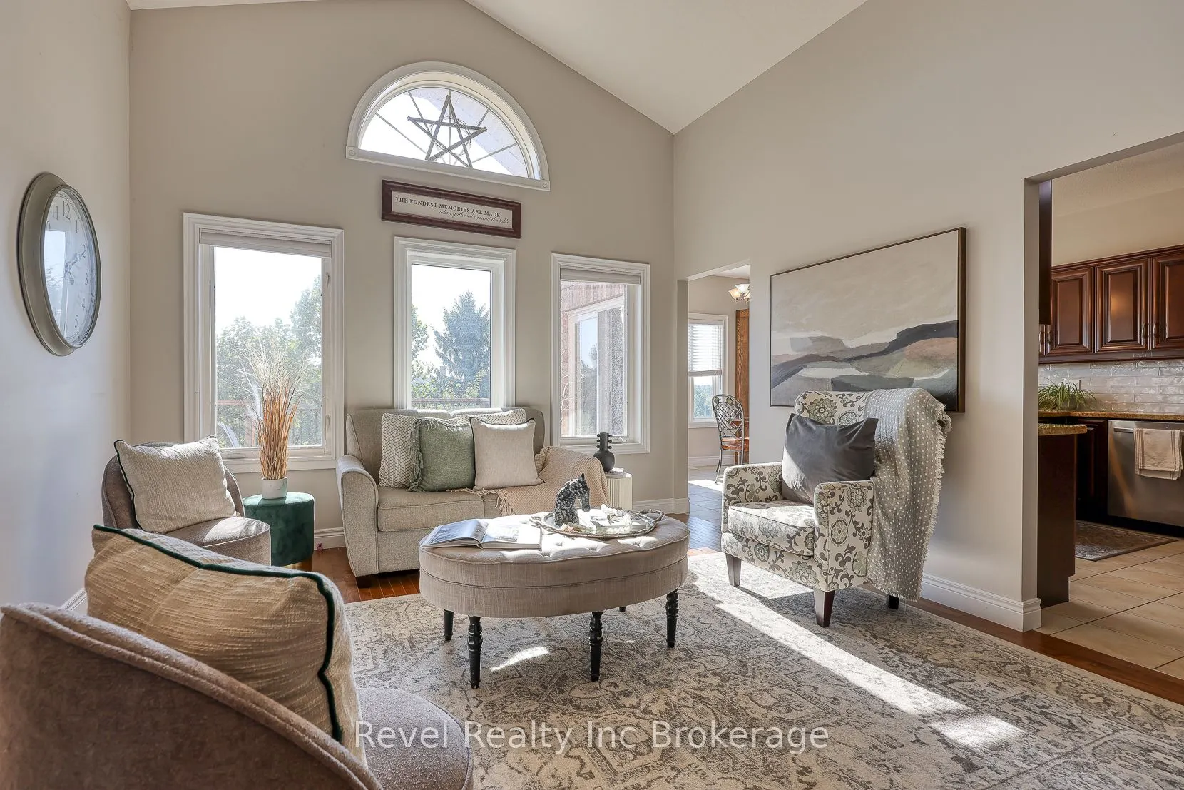 764 Garden Court Crescent