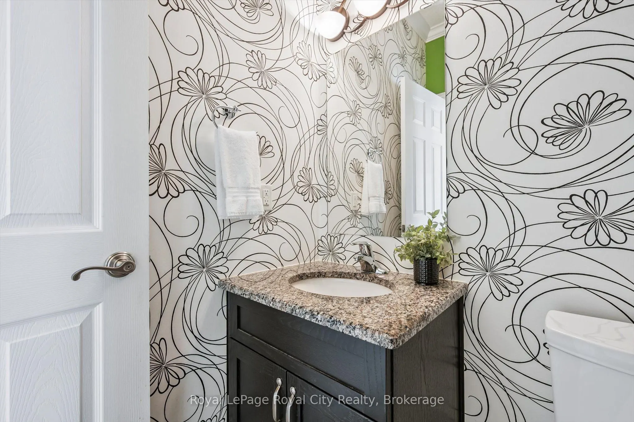 39 Kay Crescent, #1