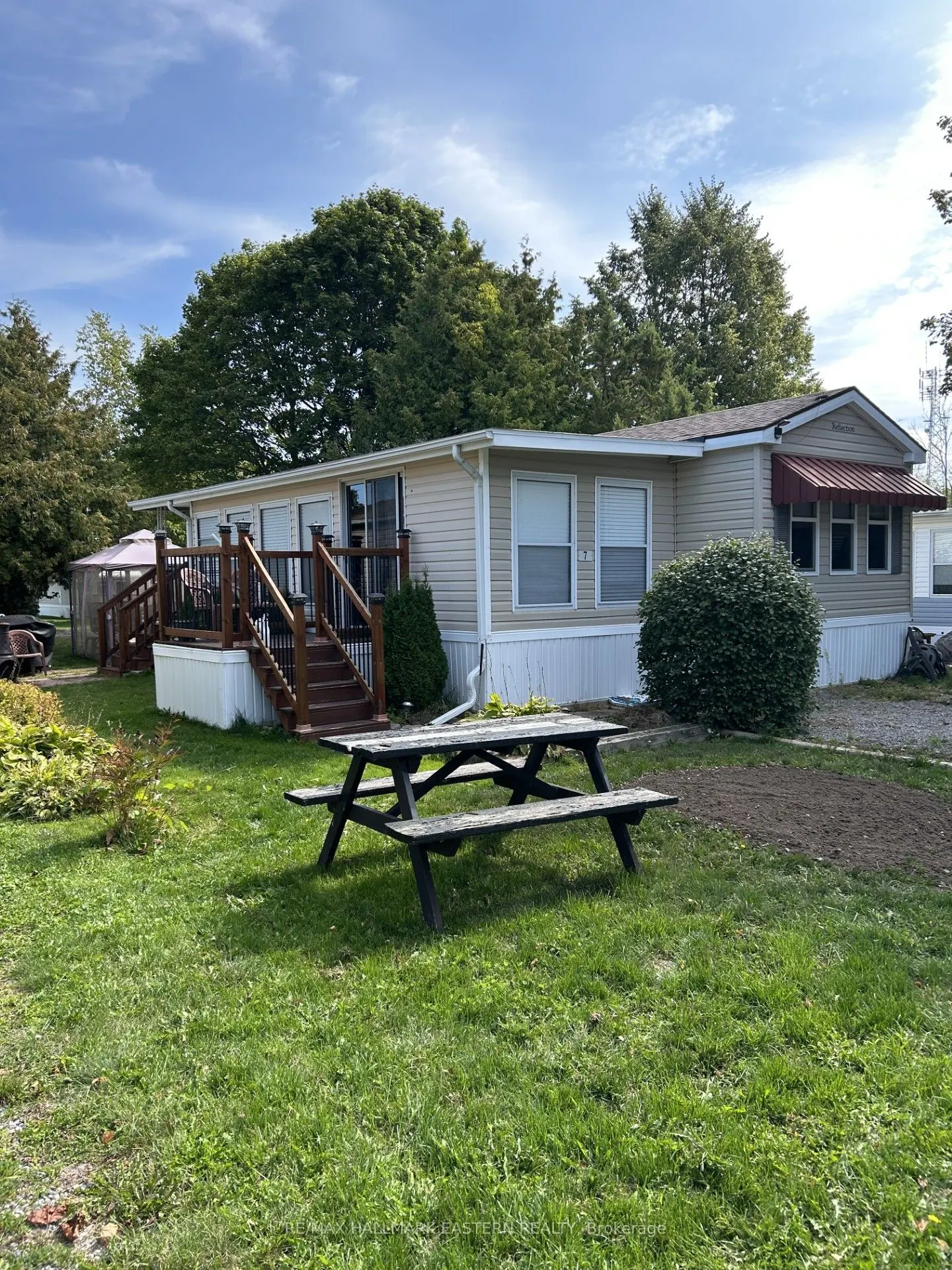 7 Hilltop Drive