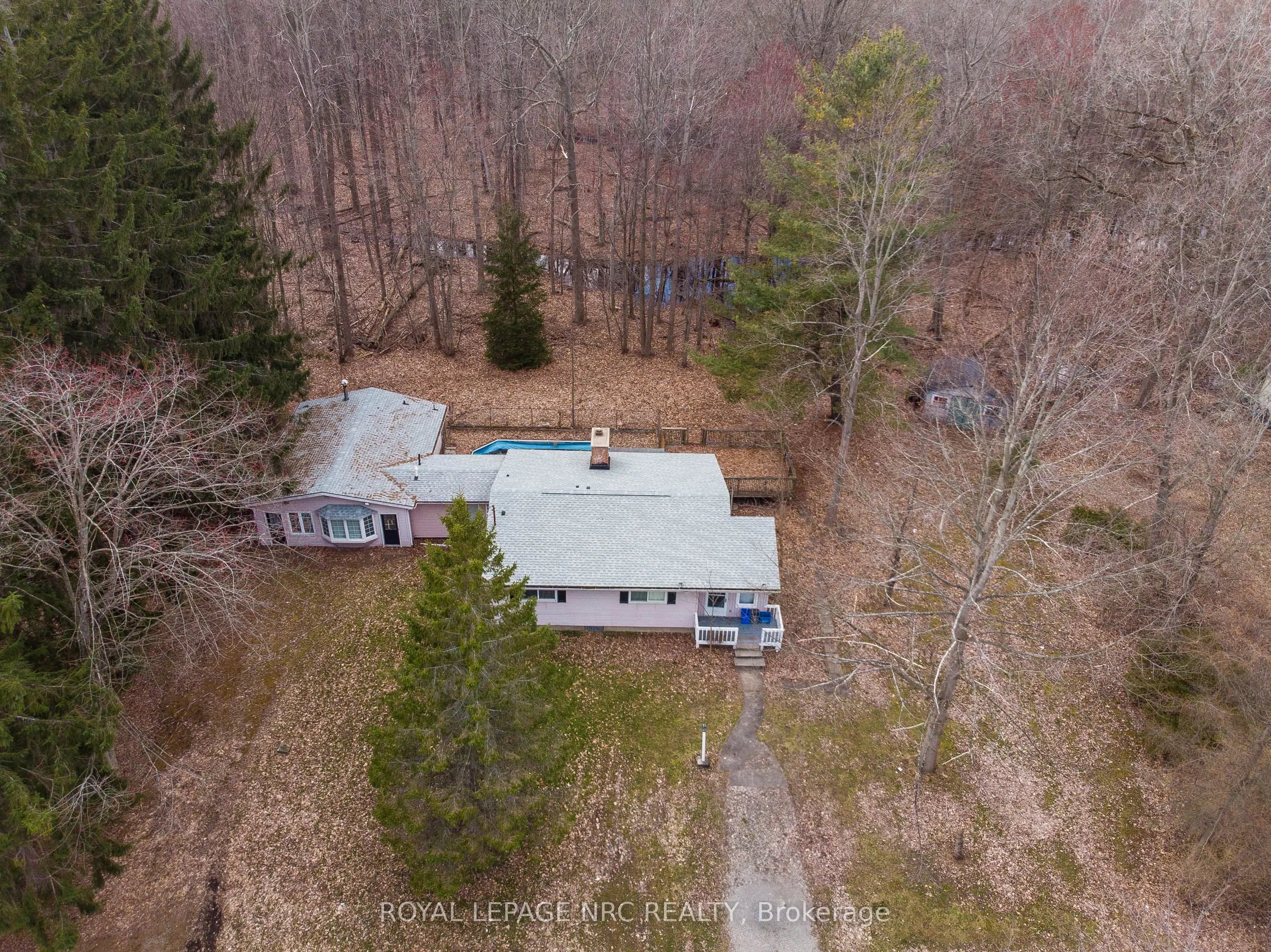 163 MAPLE LEAF Avenue N