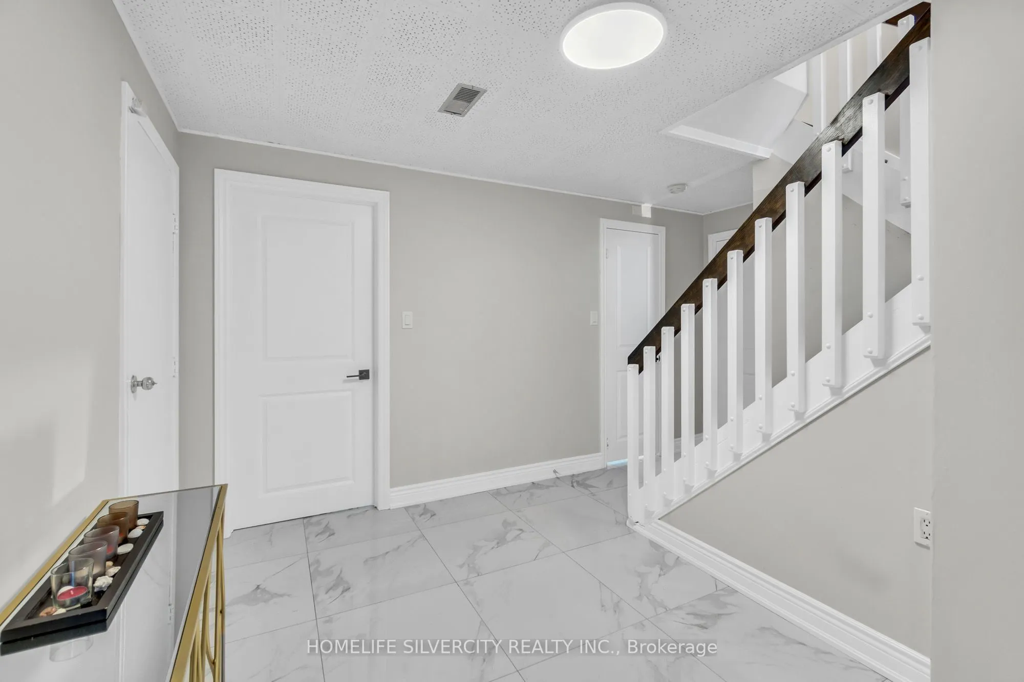 33 Sweetbriar Drive