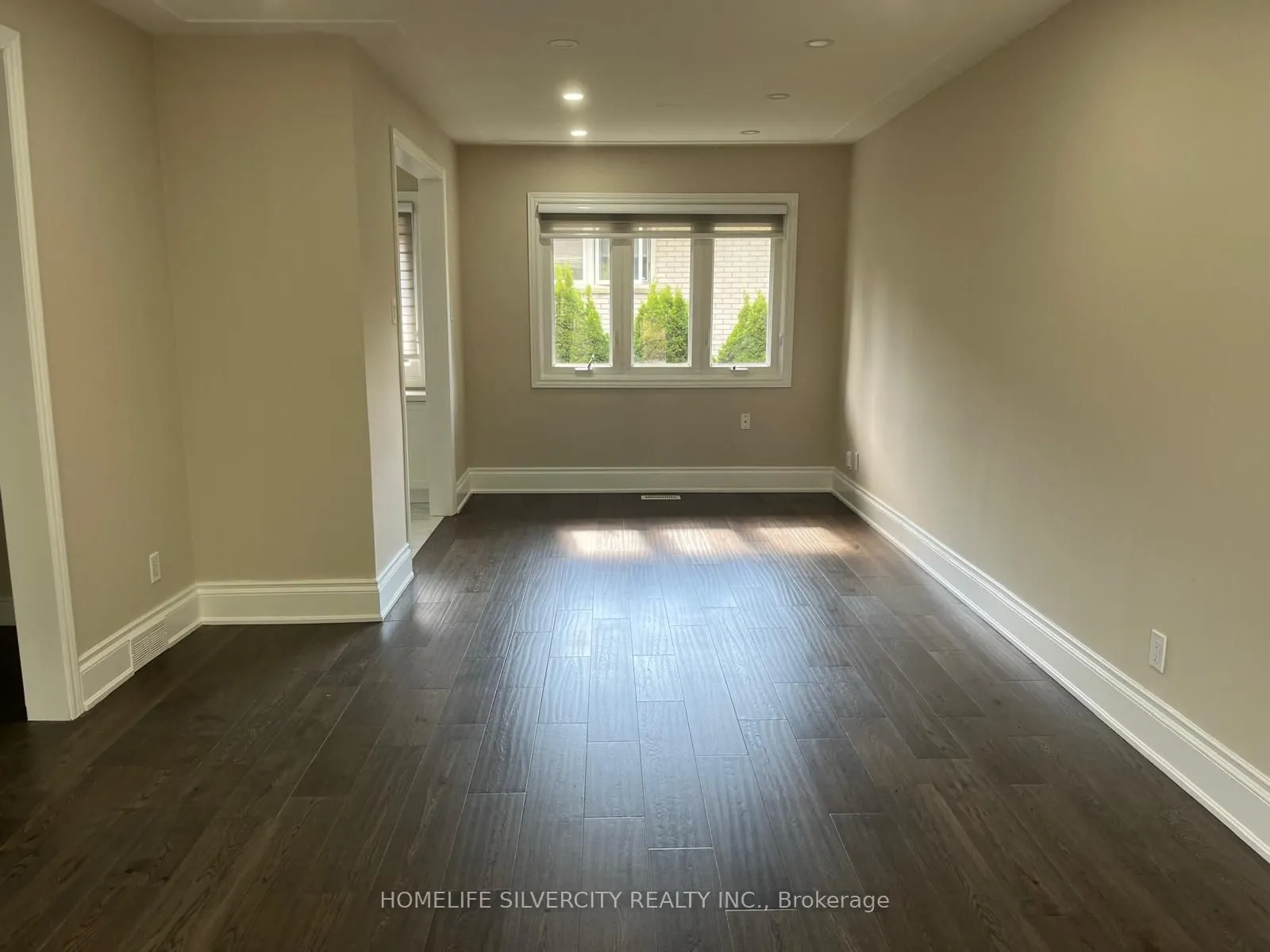 33 Sweetbriar Drive