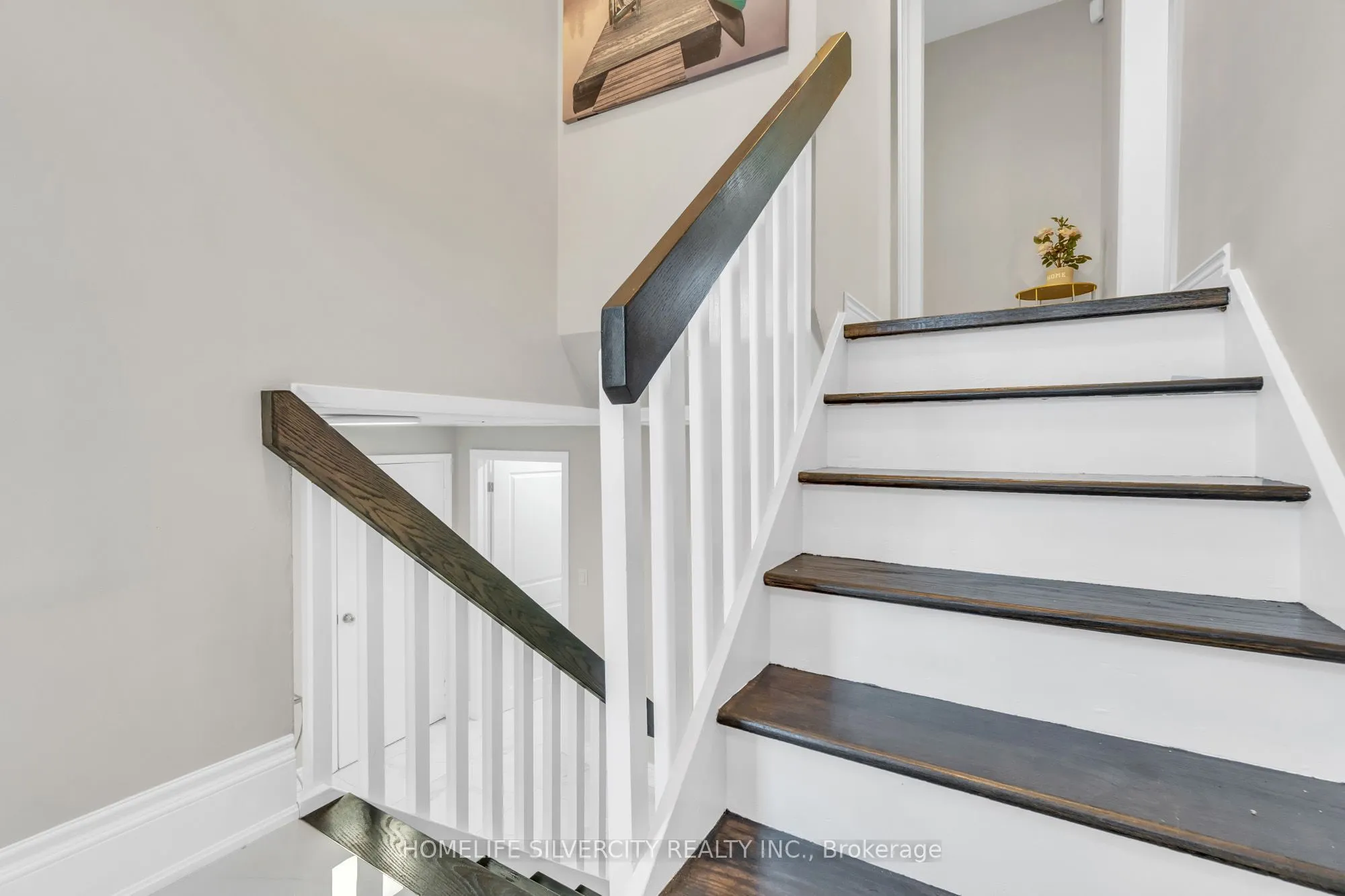 33 Sweetbriar Drive