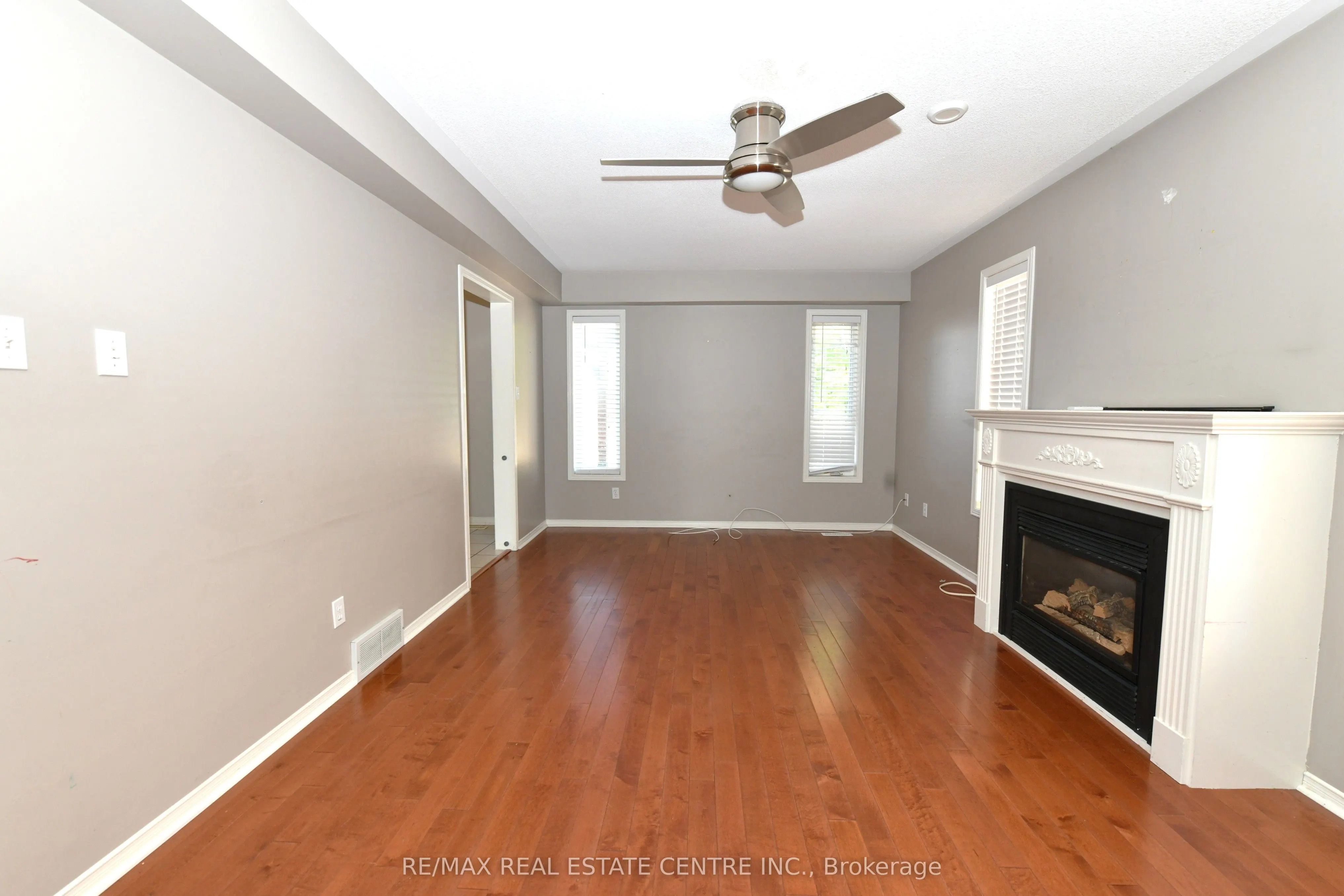 6 SHADYRIDGE Place