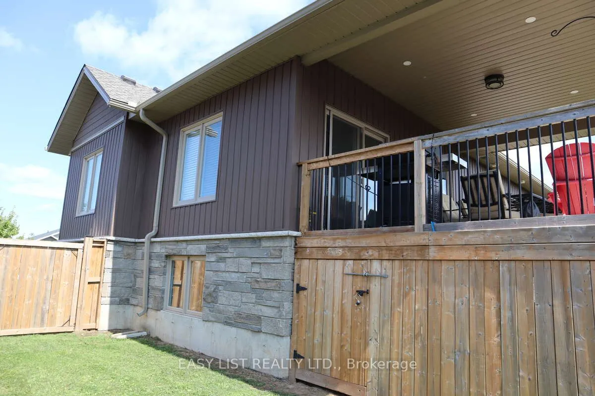 57 Chestnut Hill Crescent