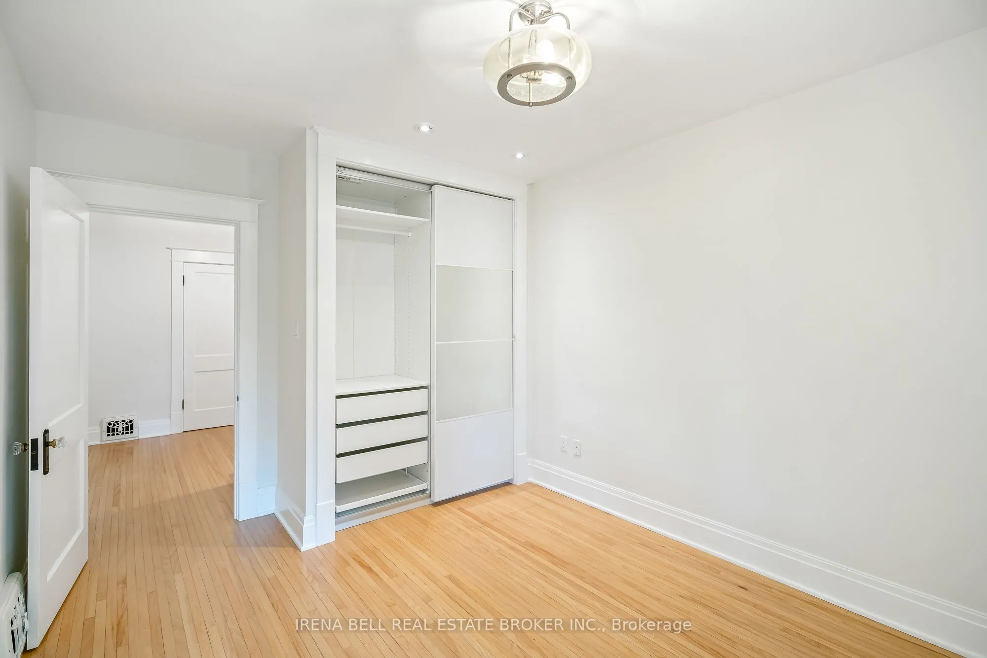 1 Mitchell Street