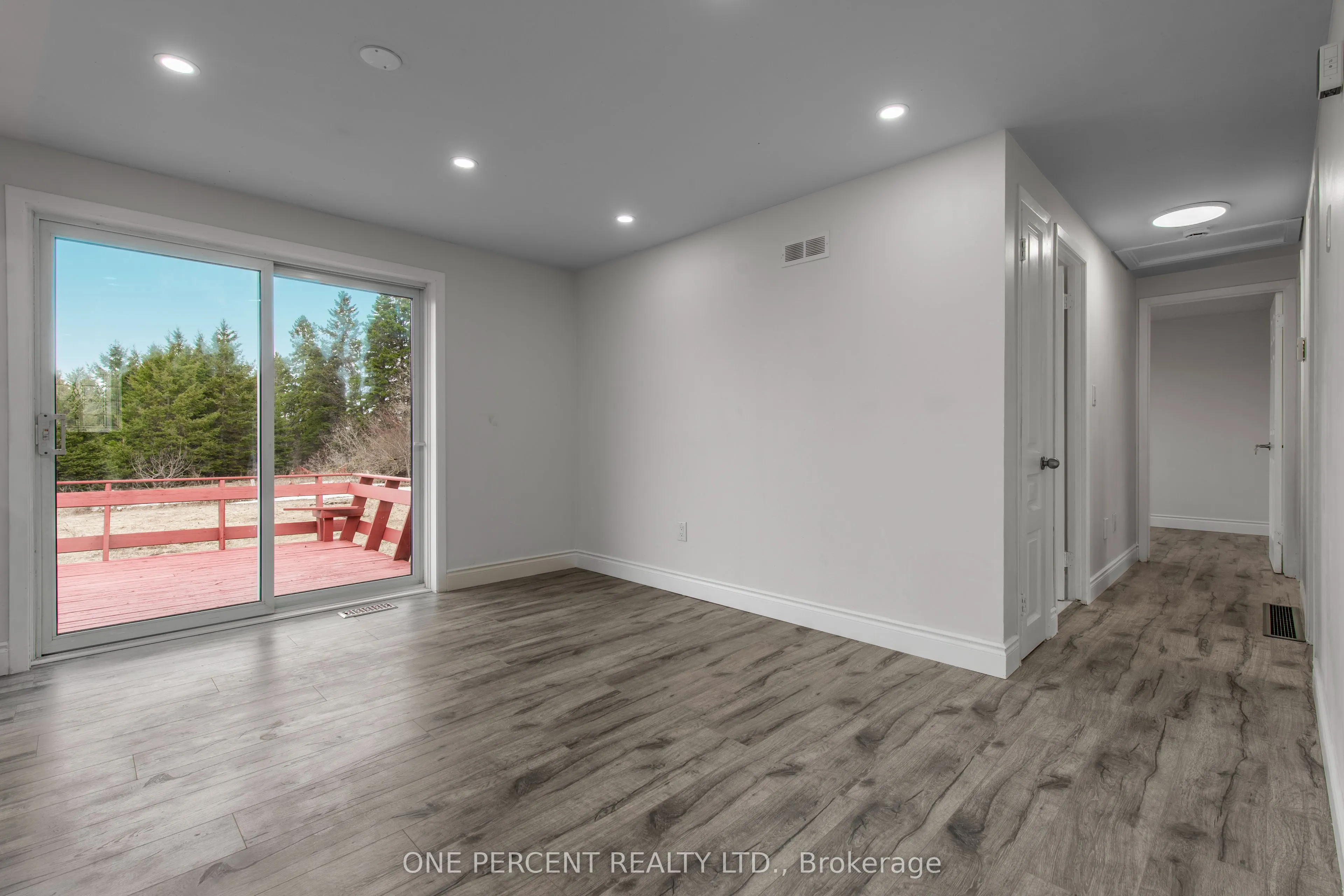 156011 Highway 10