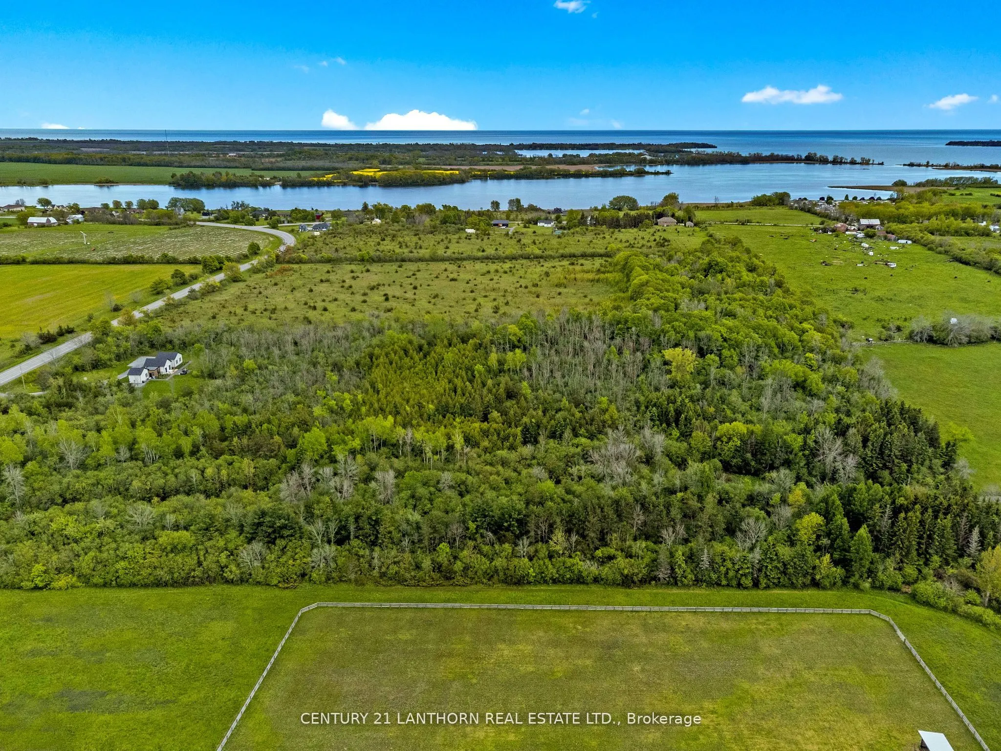 00 Loyalist Parkway