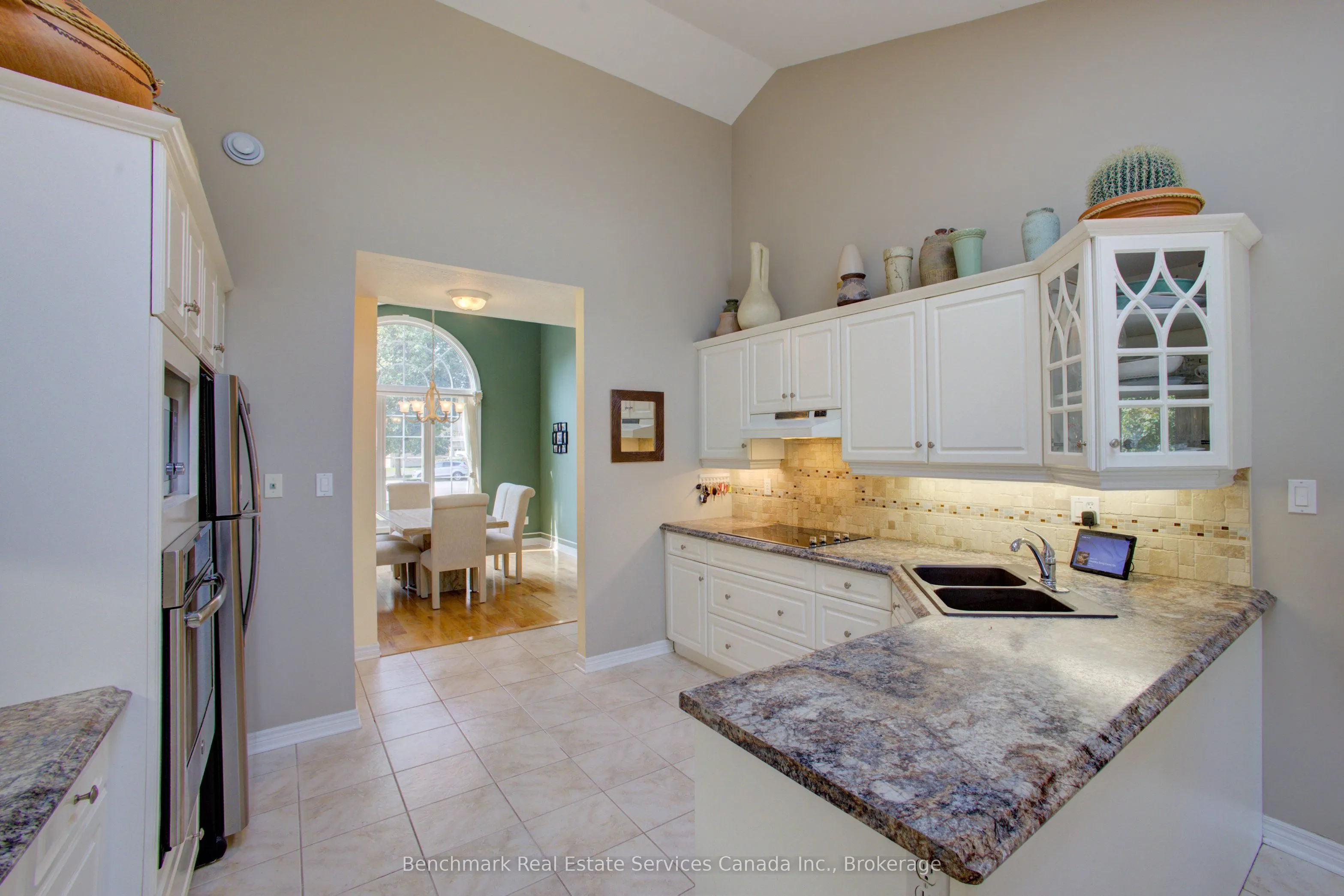 10 OAKWOOD Court