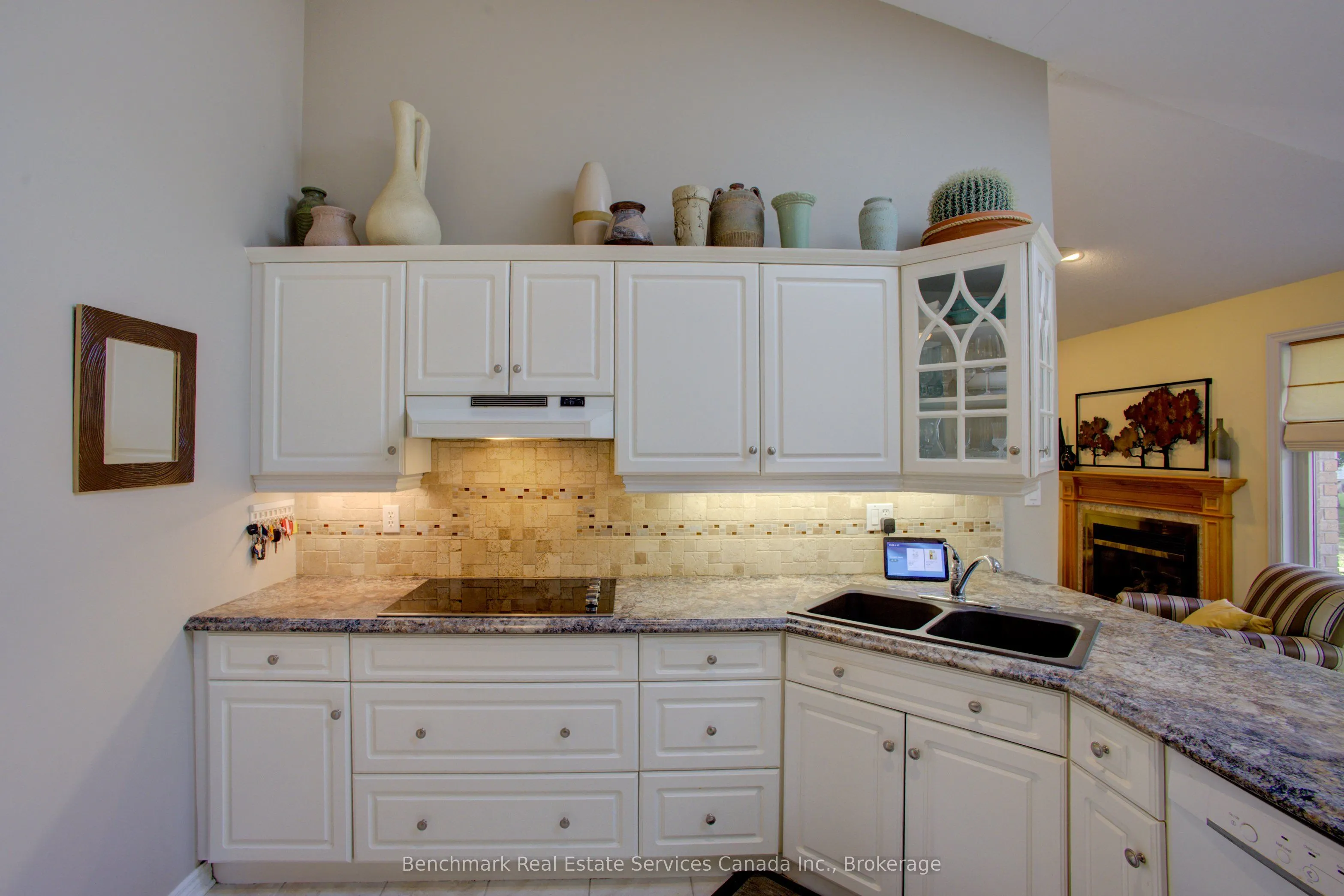 10 OAKWOOD Court