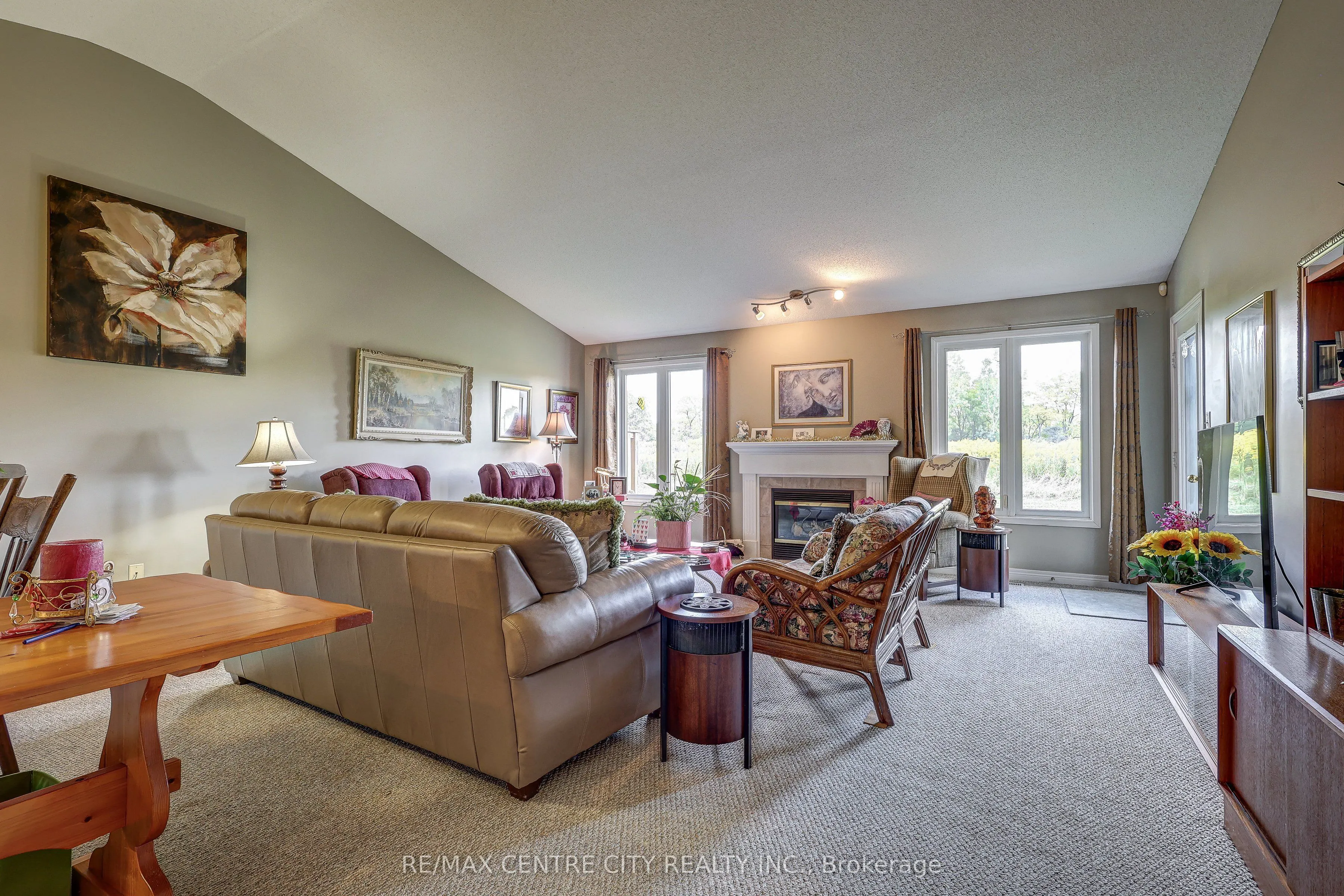 87 Donker Drive, #22