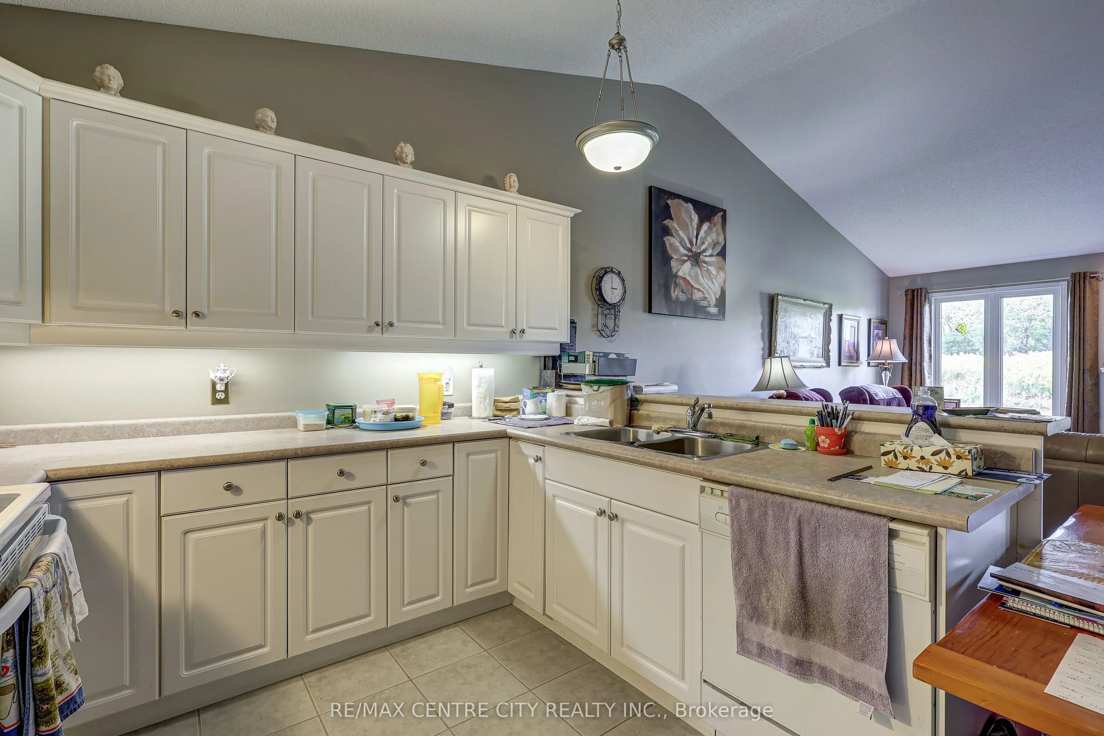 87 Donker Drive, #22