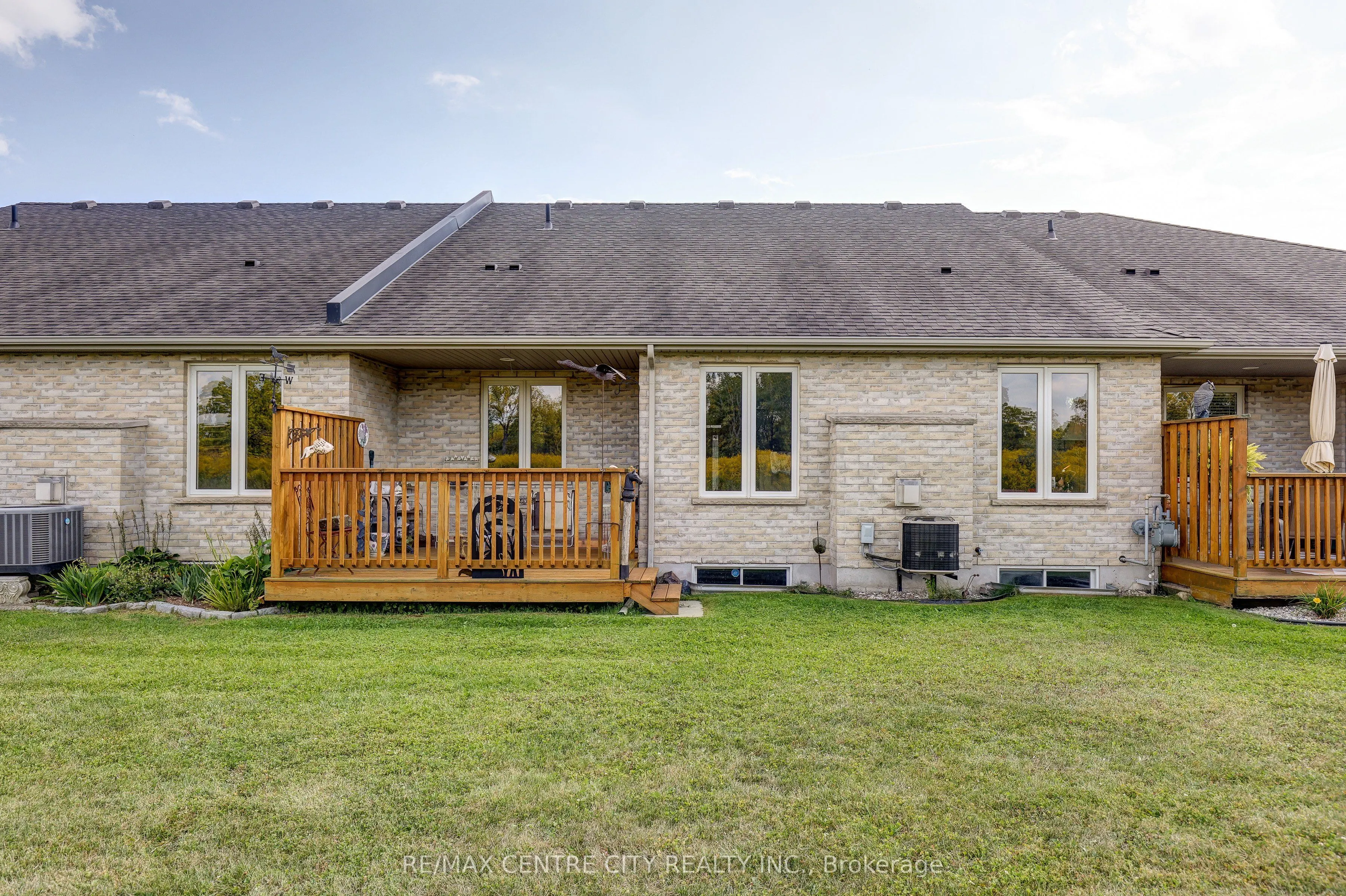 87 Donker Drive, #22