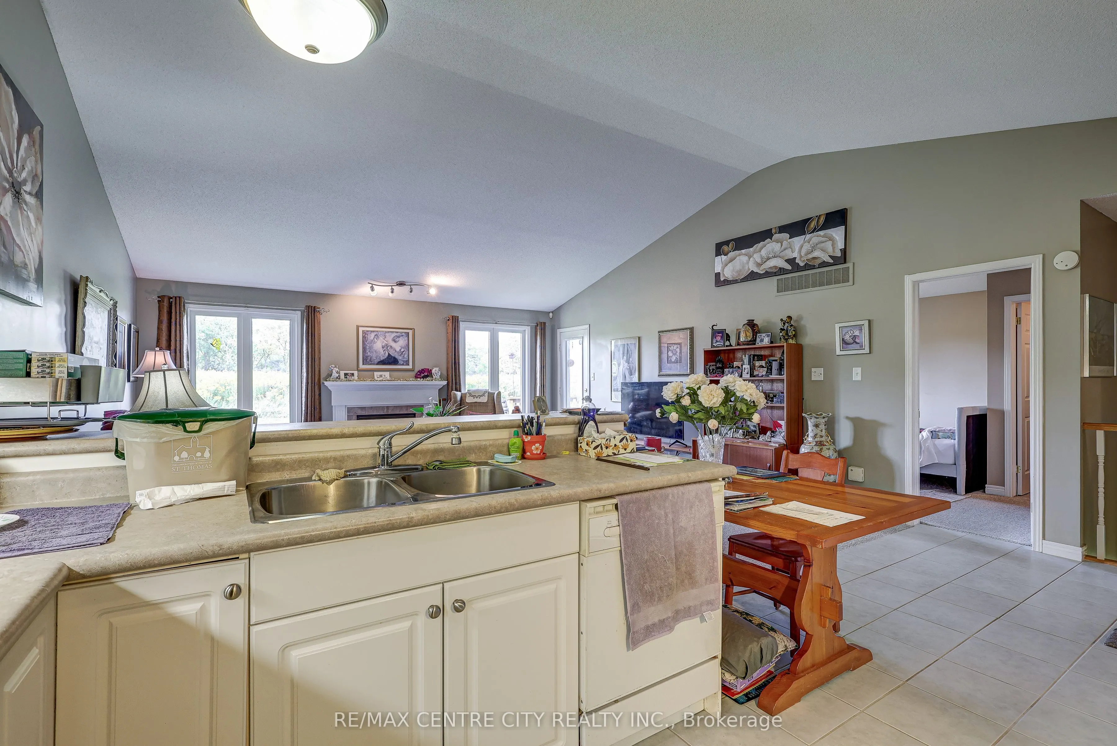 87 Donker Drive, #22