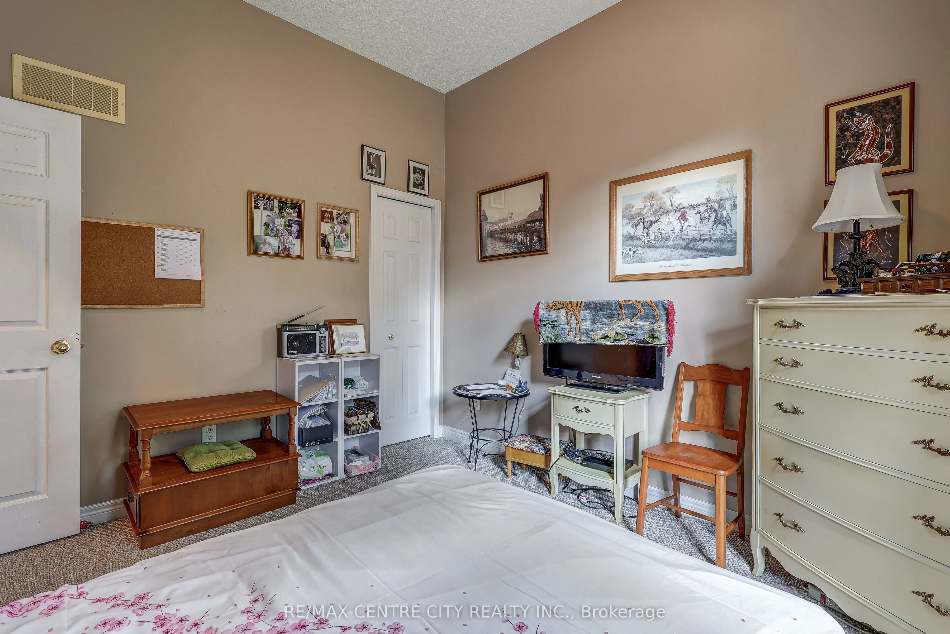 87 Donker Drive, #22