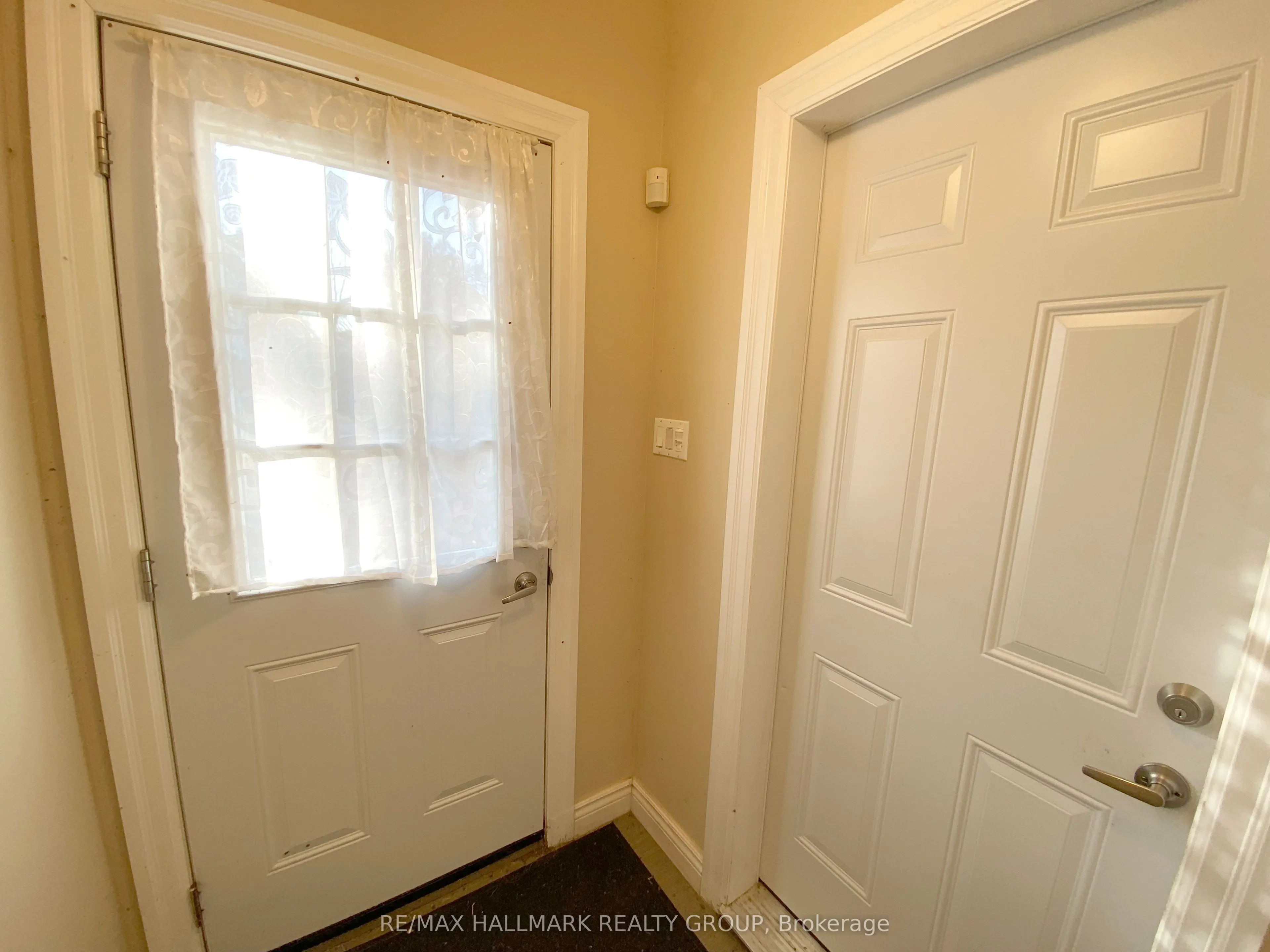 3019 OLD MONTREAL Road, #C