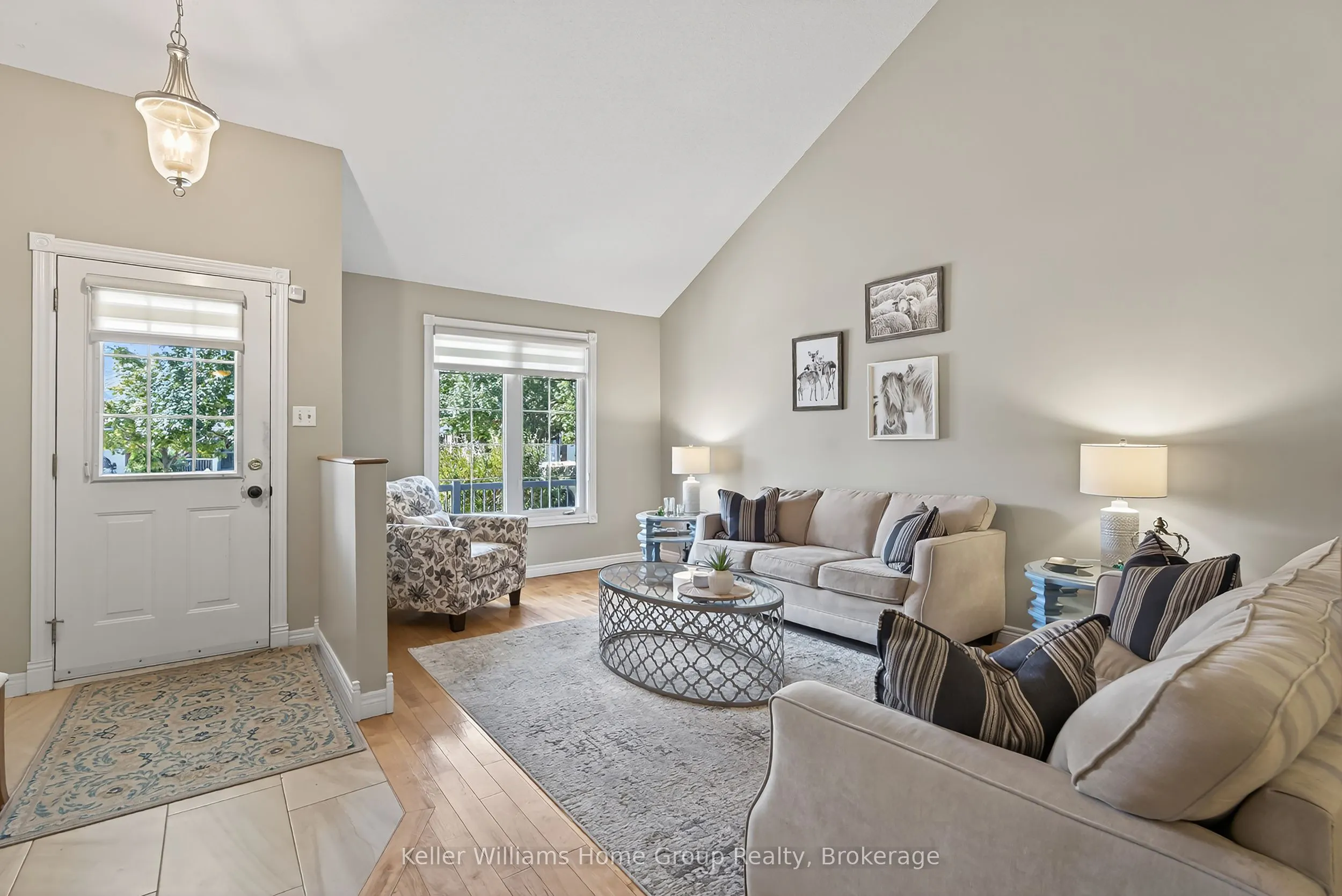 89 Schroder Crescent