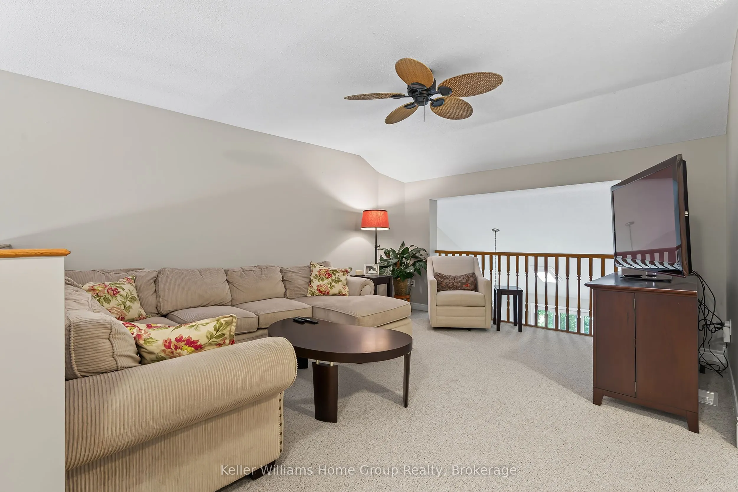 89 Schroder Crescent