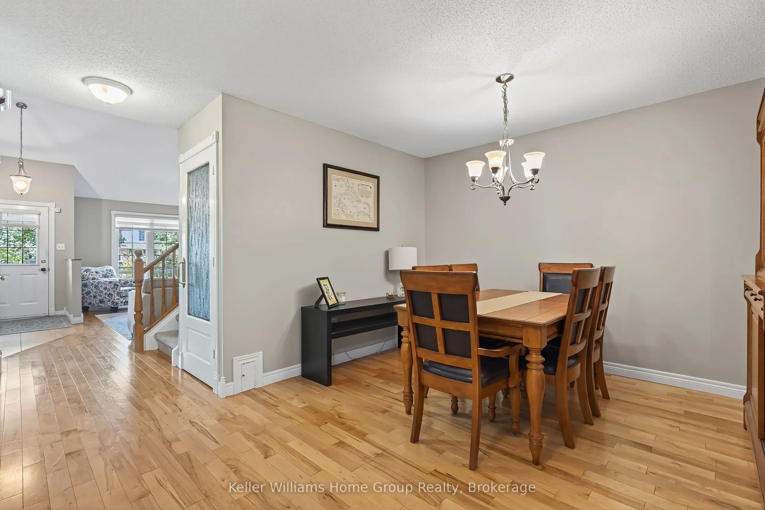 89 Schroder Crescent