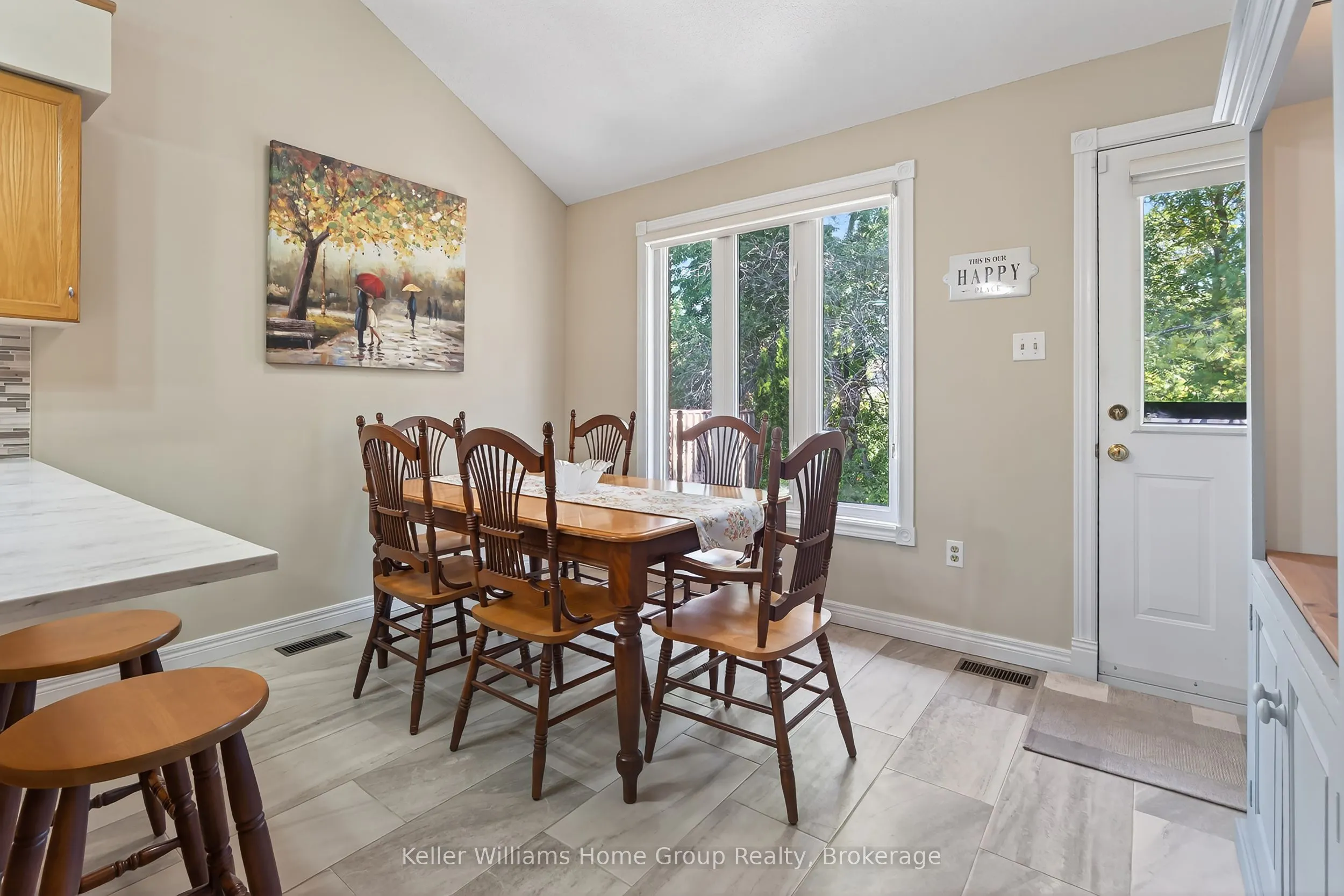 89 Schroder Crescent