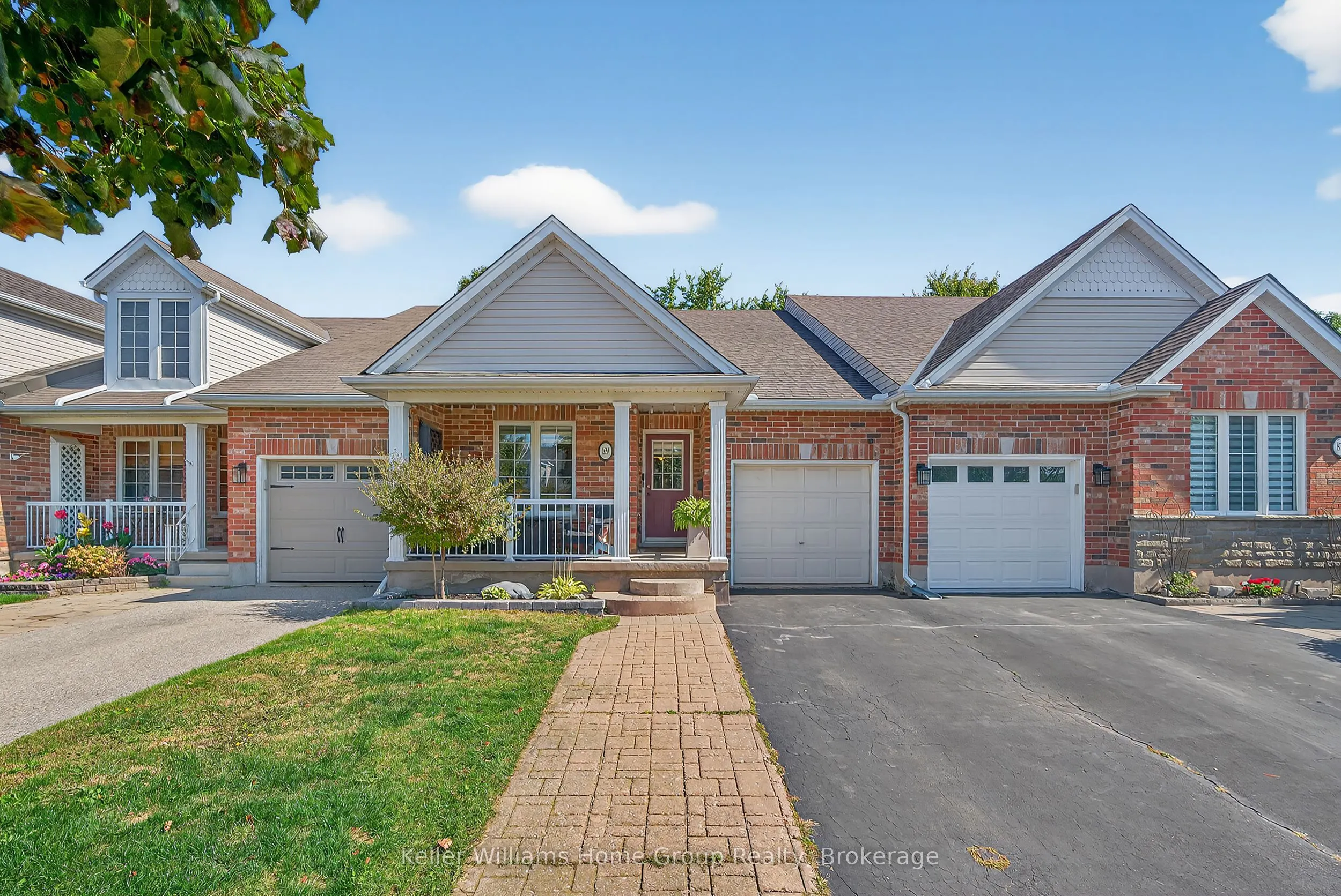 89 Schroder Crescent
