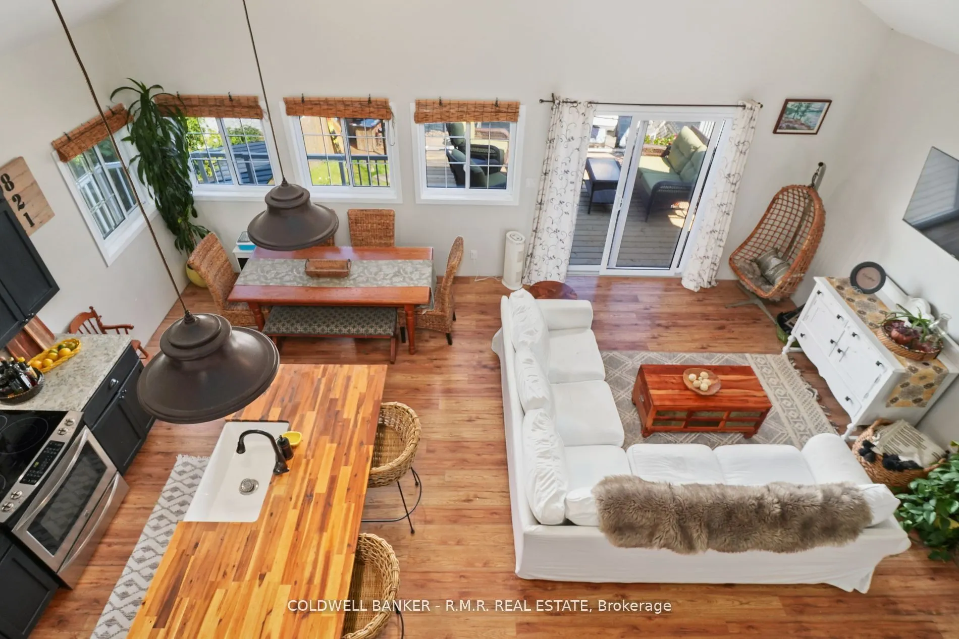 6108-9 Curtis Point Road