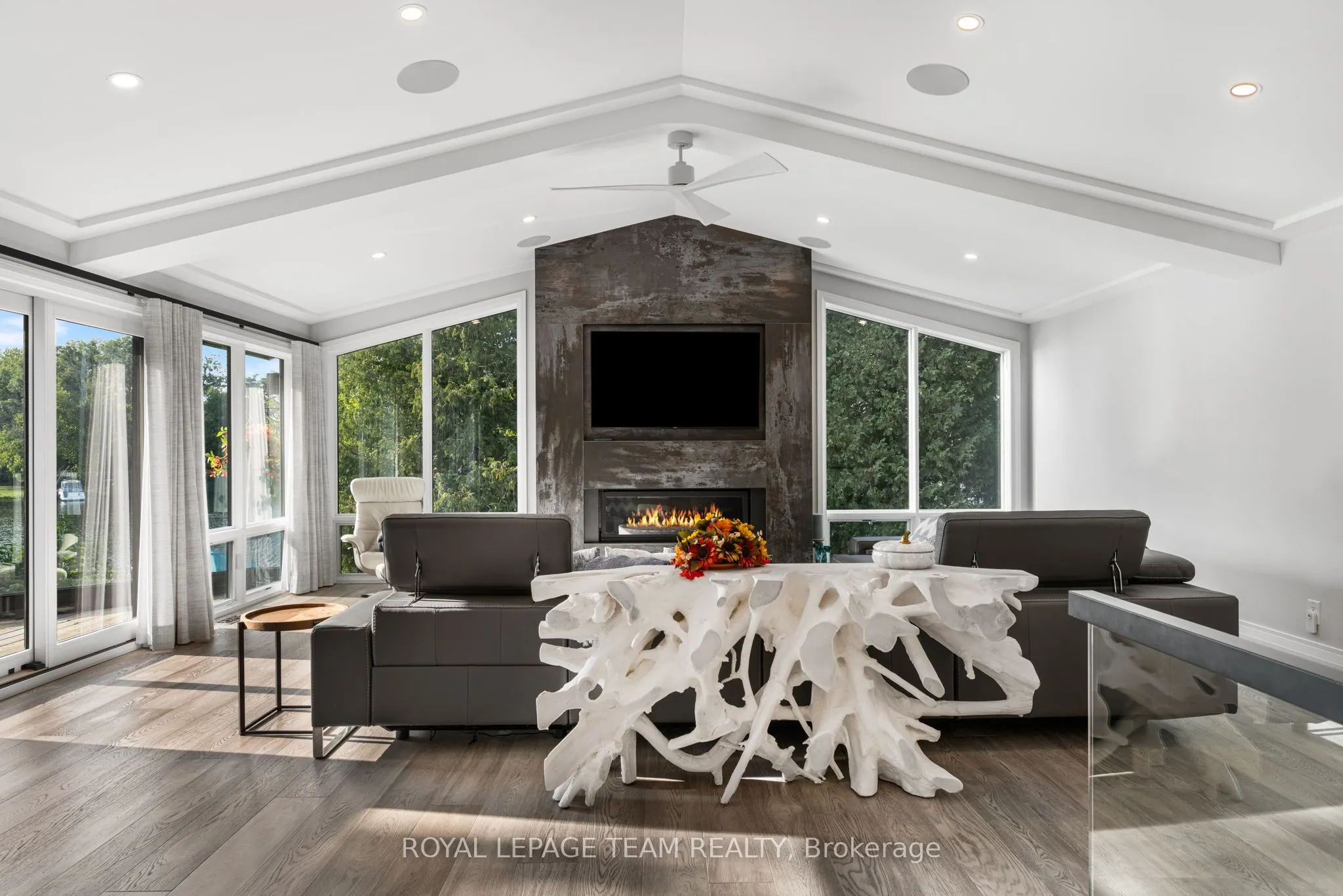 2318 Summerside Drive