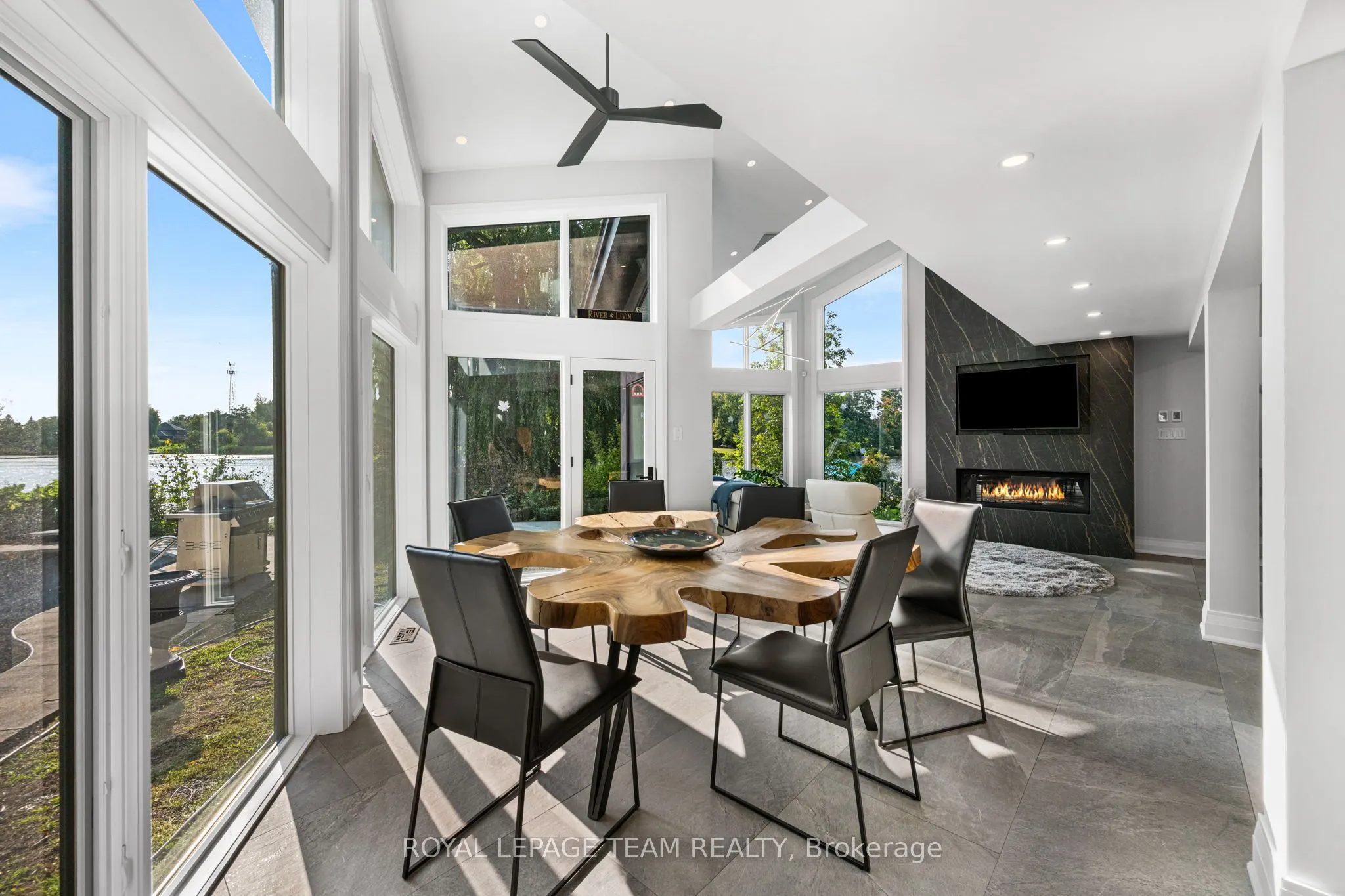 2318 Summerside Drive