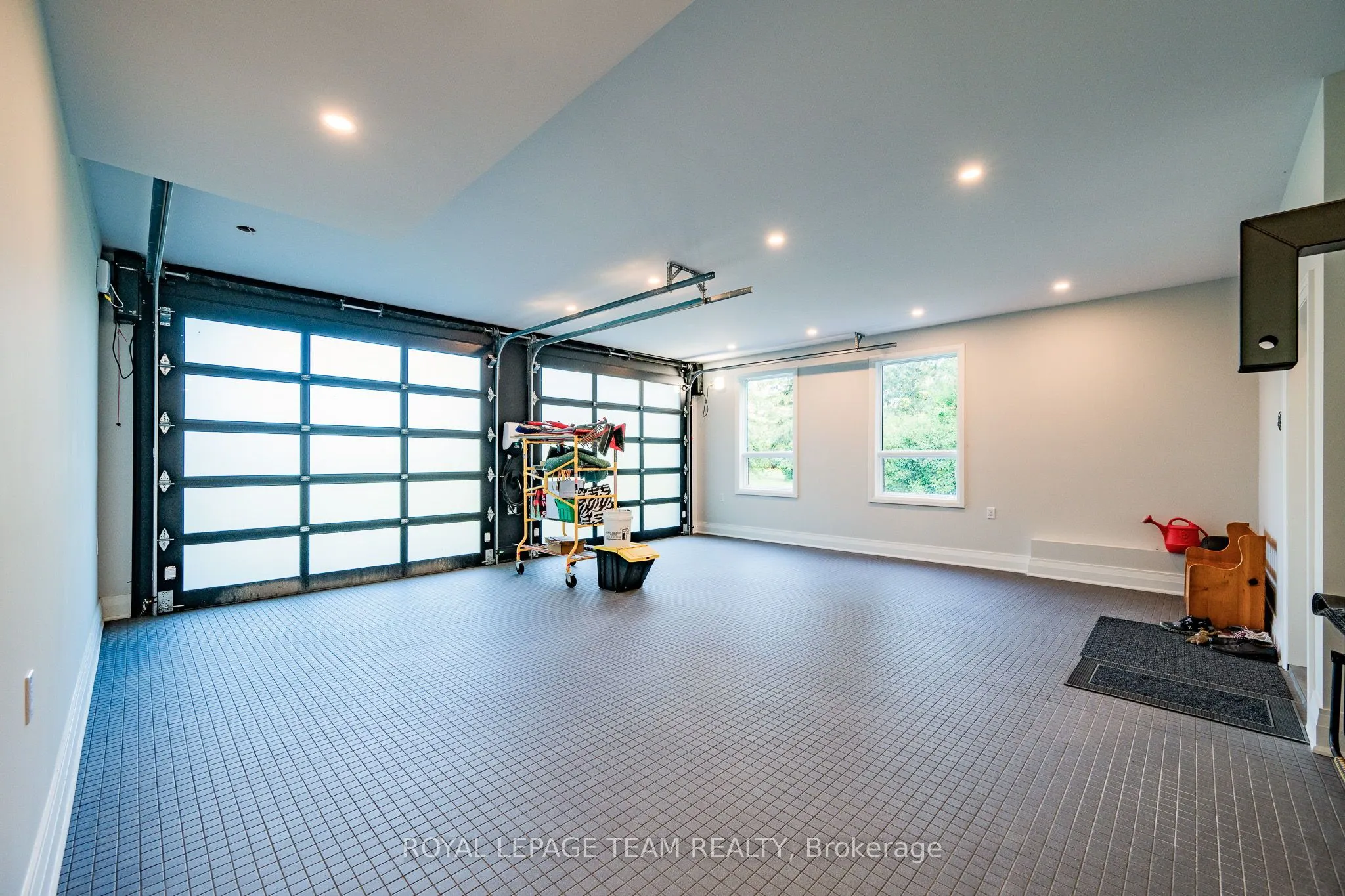 2318 Summerside Drive