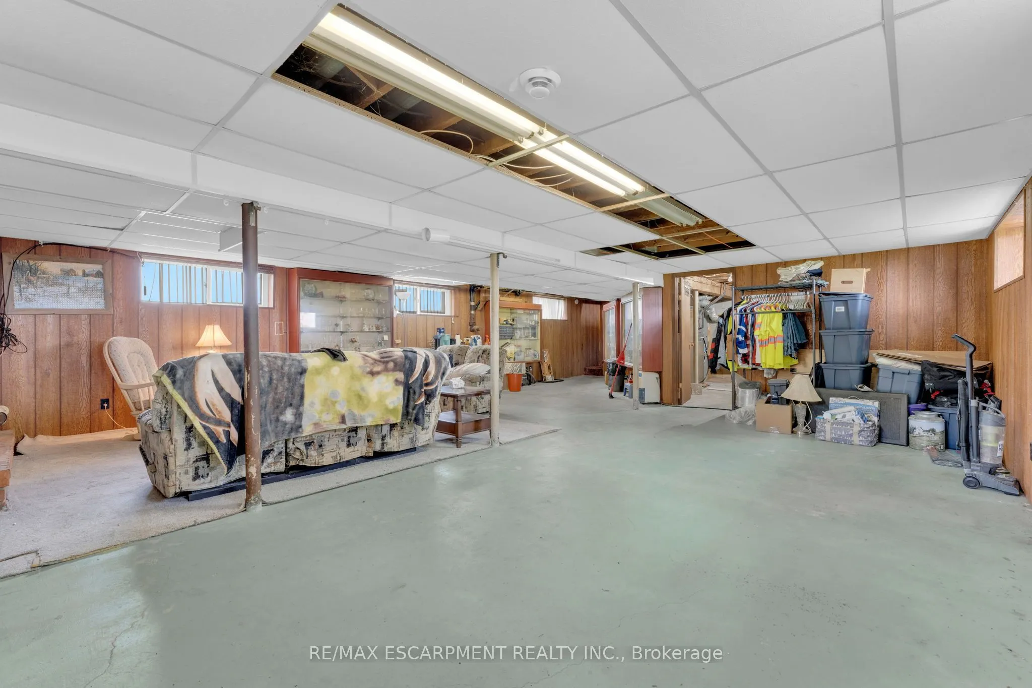 2986 Grimsby Road