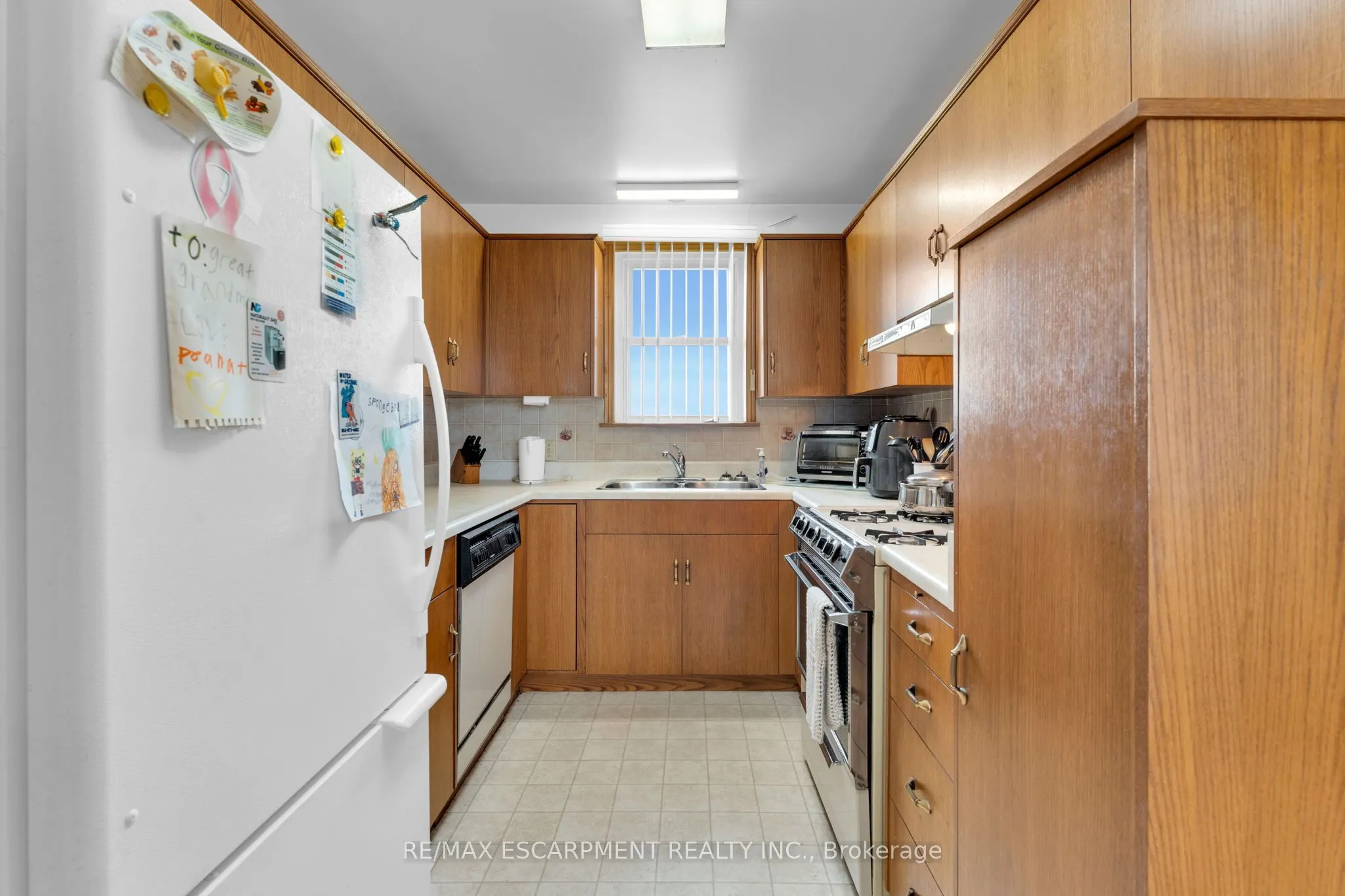 2986 Grimsby Road