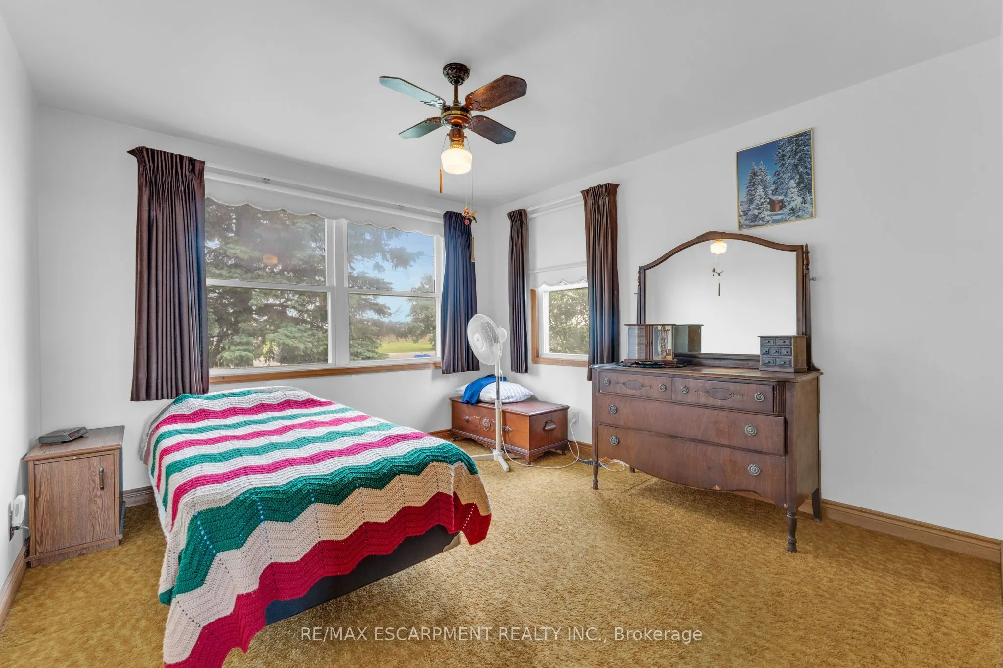 2986 Grimsby Road