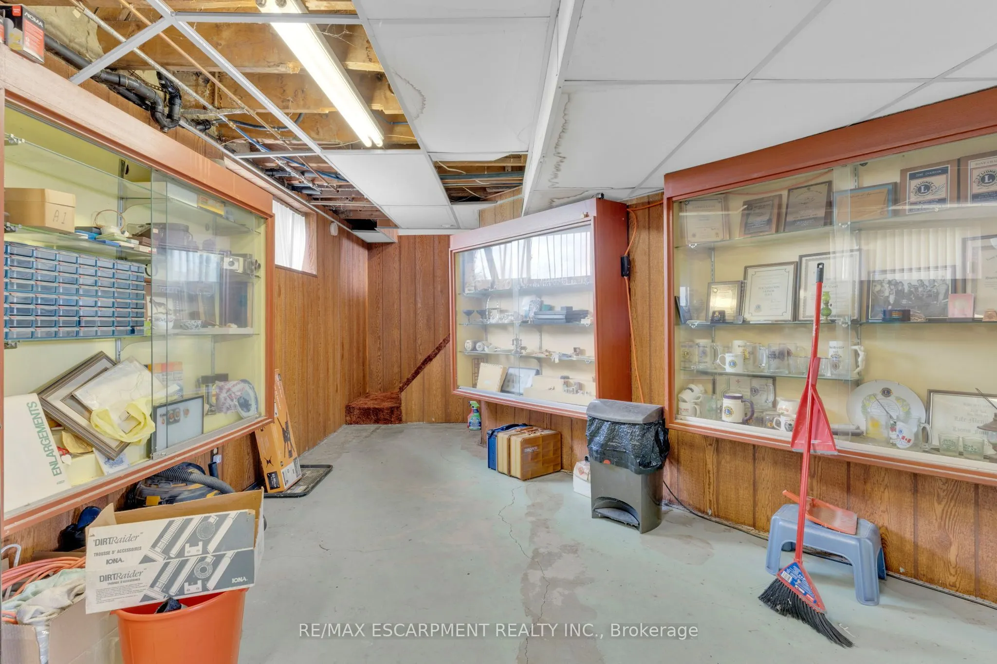 2986 Grimsby Road