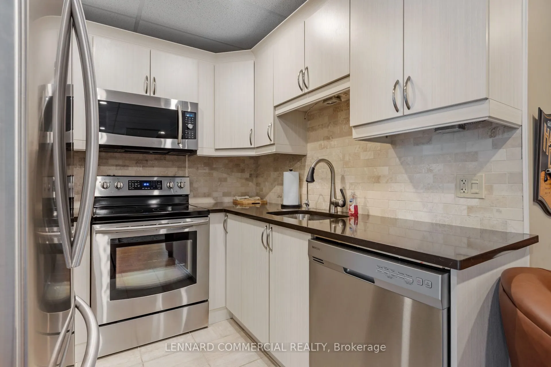 6798 & 6806 Hiram Drive