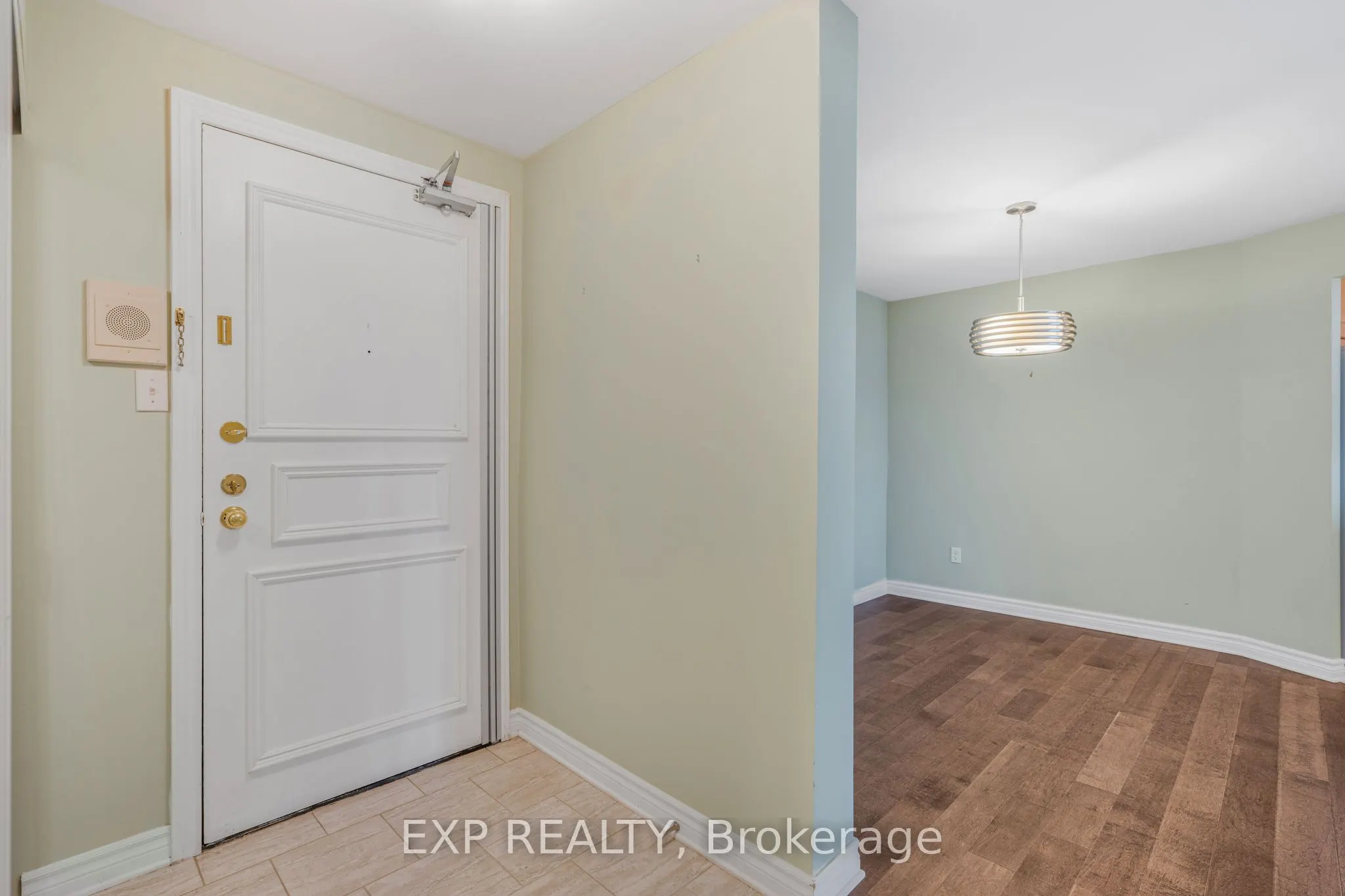 1081 AMBLESIDE Drive, #1501