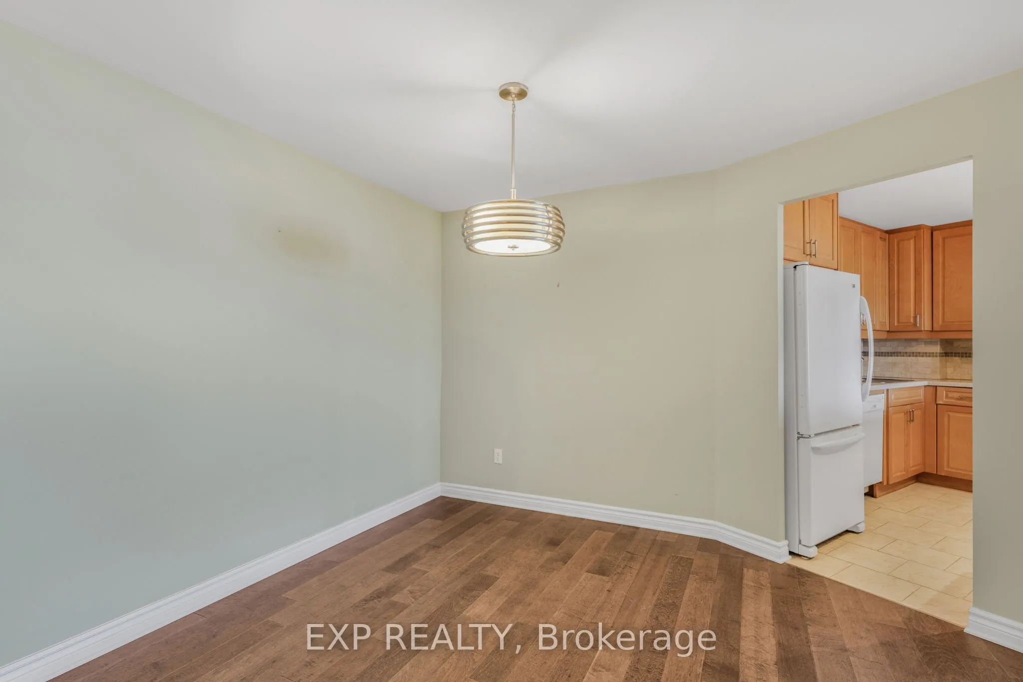 1081 AMBLESIDE Drive, #1501