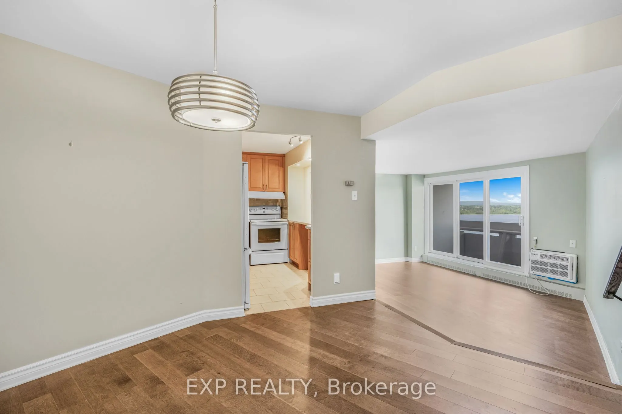 1081 AMBLESIDE Drive, #1501