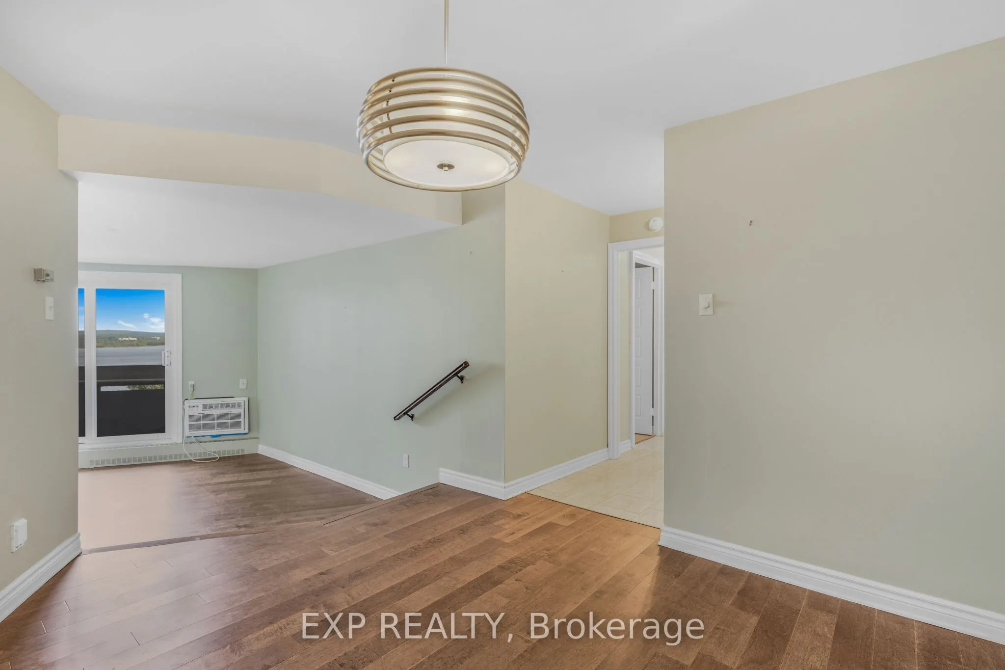 1081 AMBLESIDE Drive, #1501