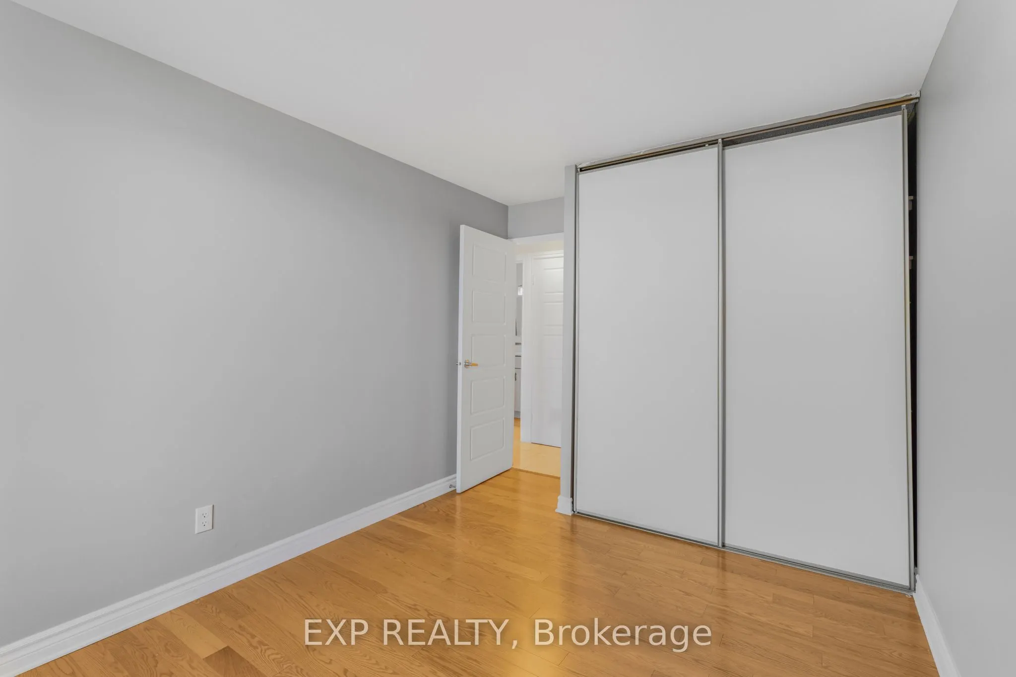 1081 AMBLESIDE Drive, #1501