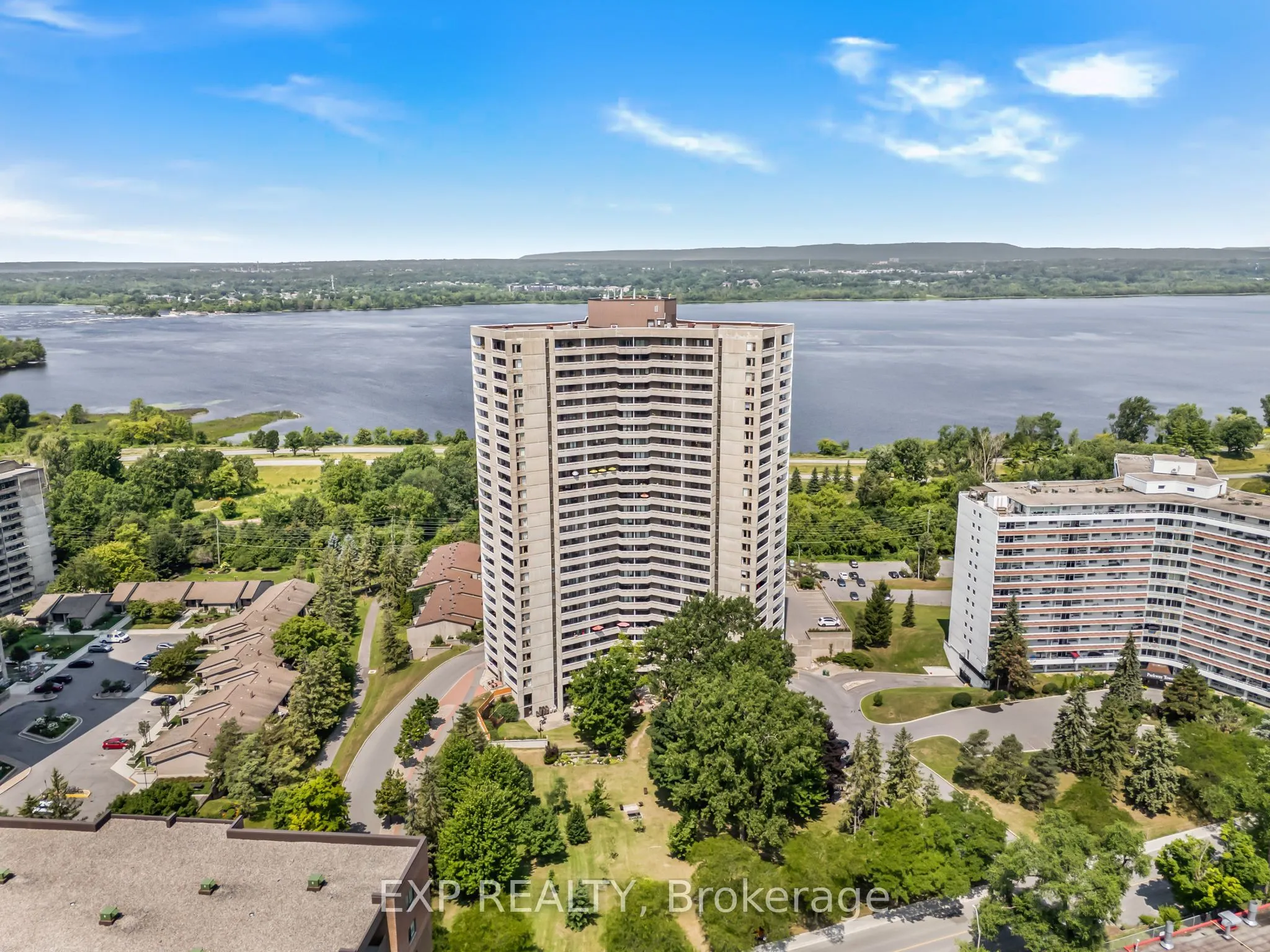 1081 AMBLESIDE Drive, #1501