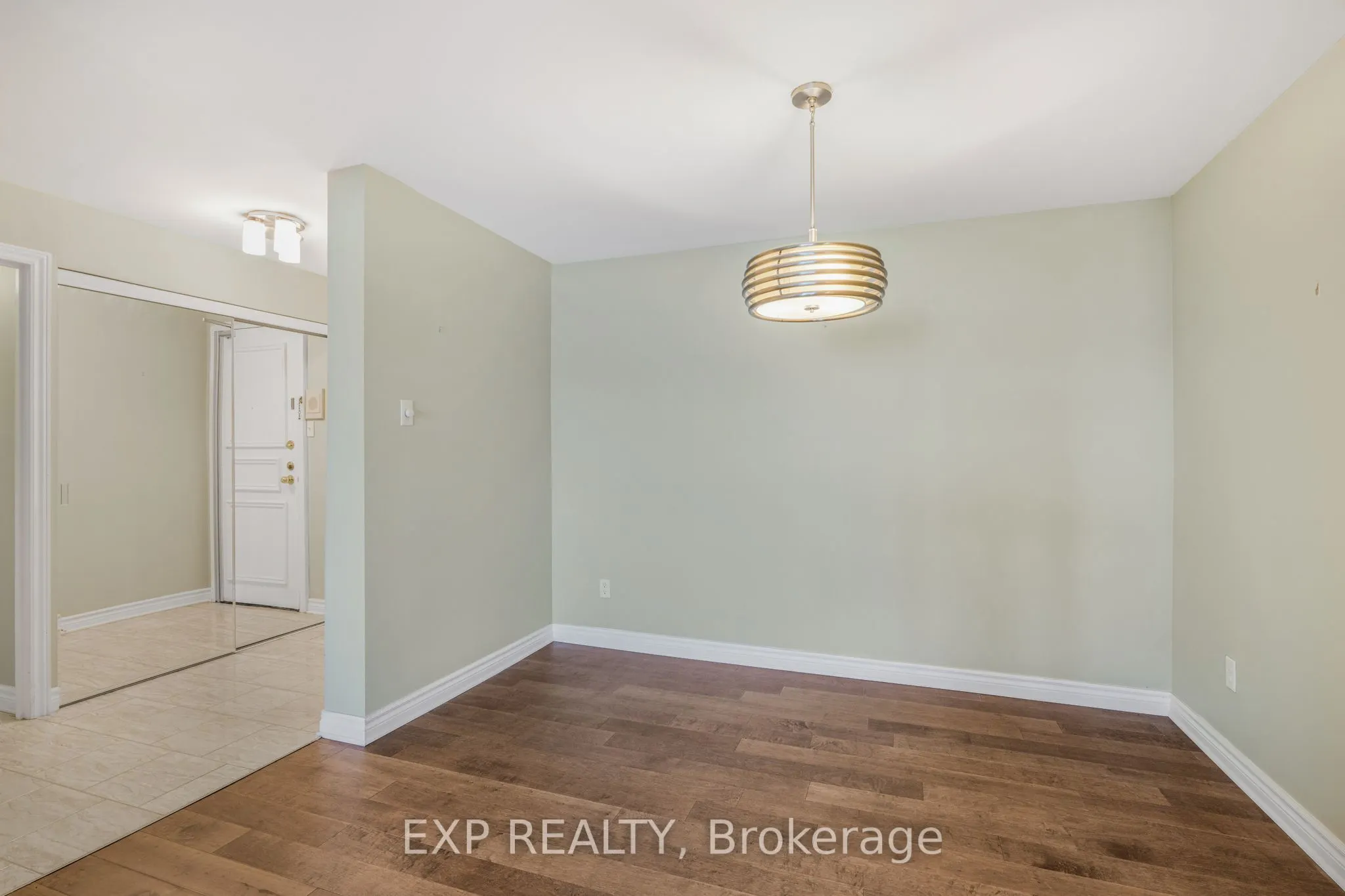 1081 AMBLESIDE Drive, #1501